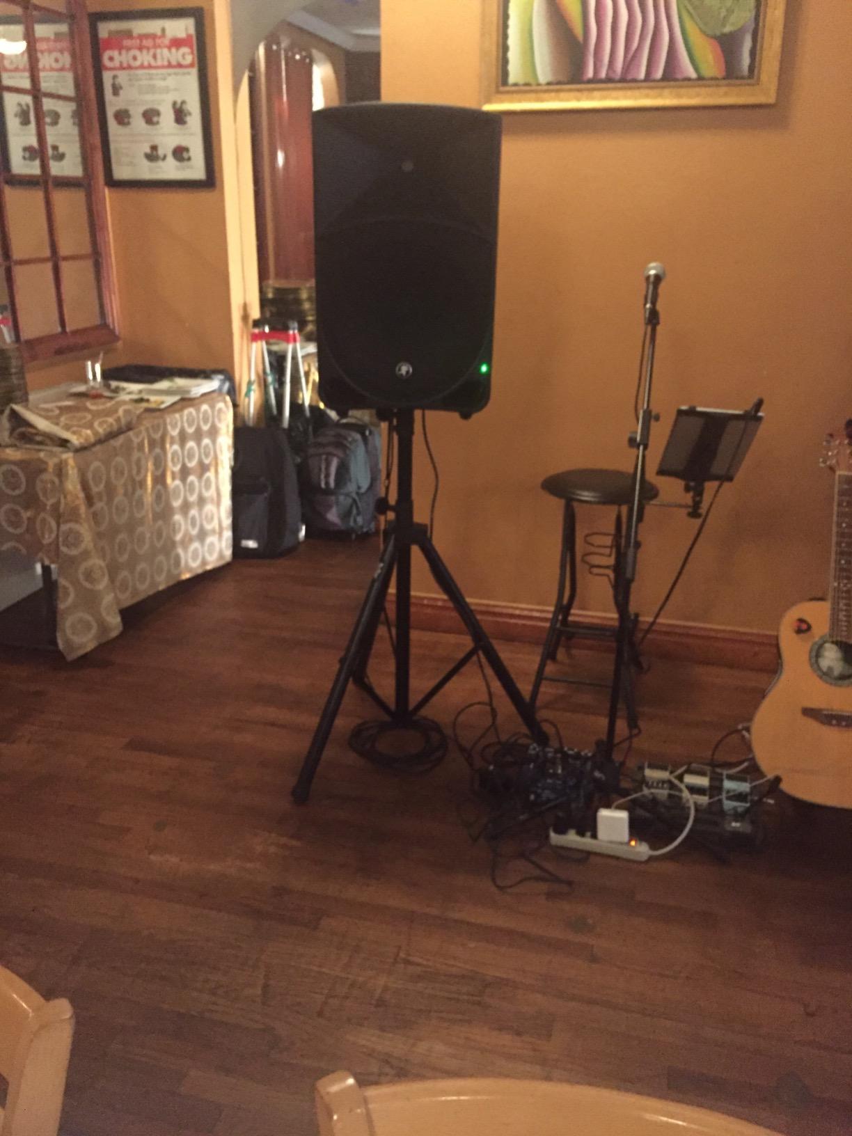 On-Stage SS7761B All-Aluminum Speaker Stand (Folding Portable Tripod Loudspeaker Stand, Nonslip Rubber Feet, Height Adjustable, Locking Pin, Mounts PA Speakers with 1 3/8