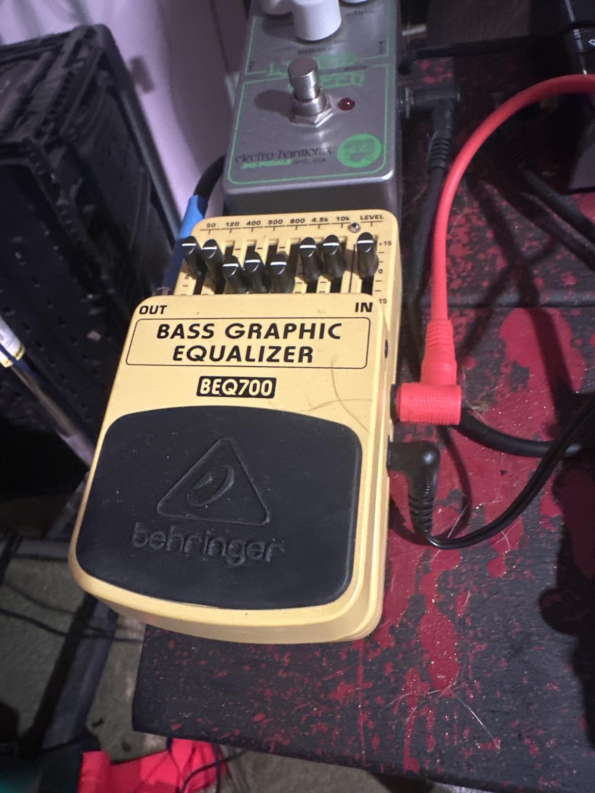 Behringer BEQ700 7-Band Graphic Equalizer Pedal for Electric Guitar customer photo 2