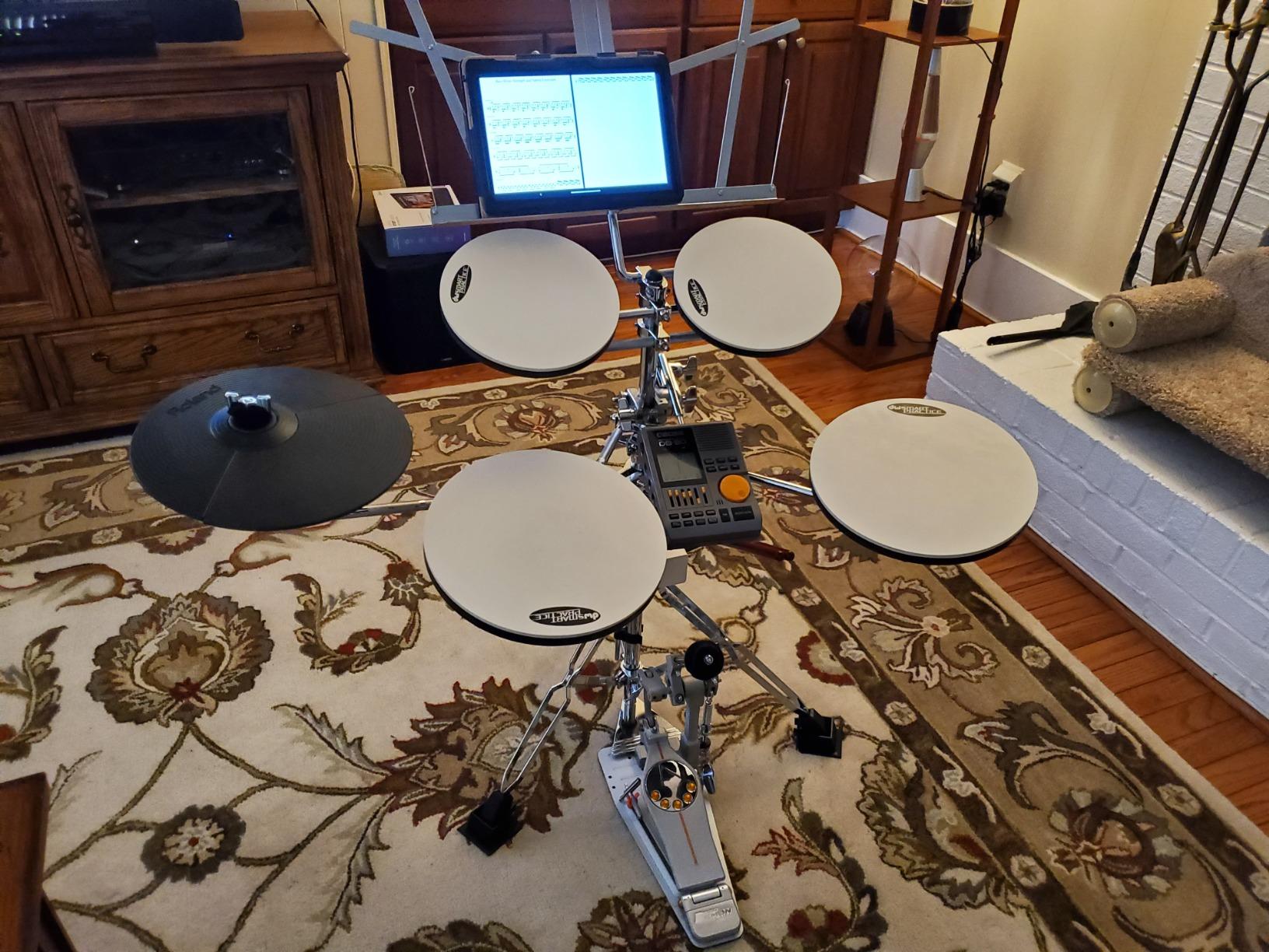 Go Anywhere 5-Piece Practice Pad Set with Stand (DWCPPADTS5) customer photo 1