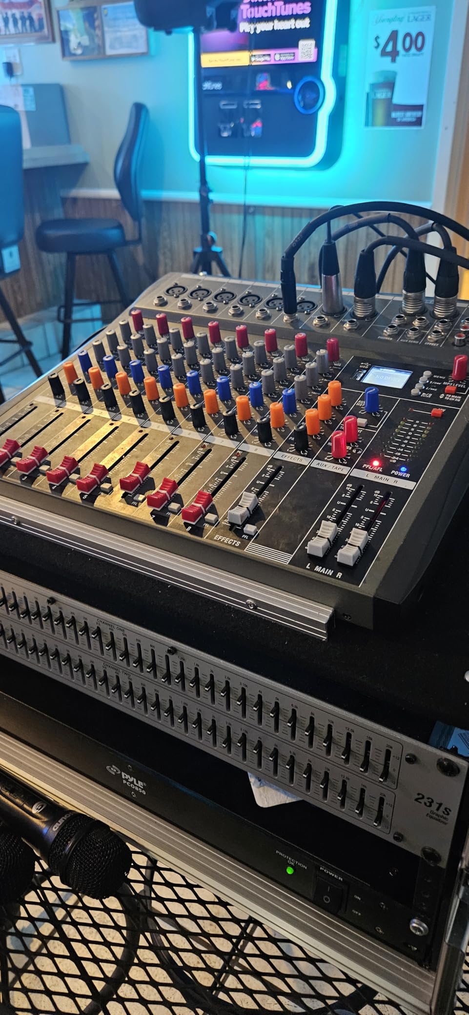 dbx 223xs Stereo 2-Way, Mono 3-Way Crossover with XLR Connectors customer photo 1