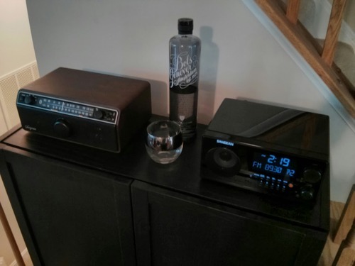 Sangean WR-22WL AM/FM-RDS/Bluetooth/USB Table-Top Digital Tuning Receiver (Walnut) customer photo 2