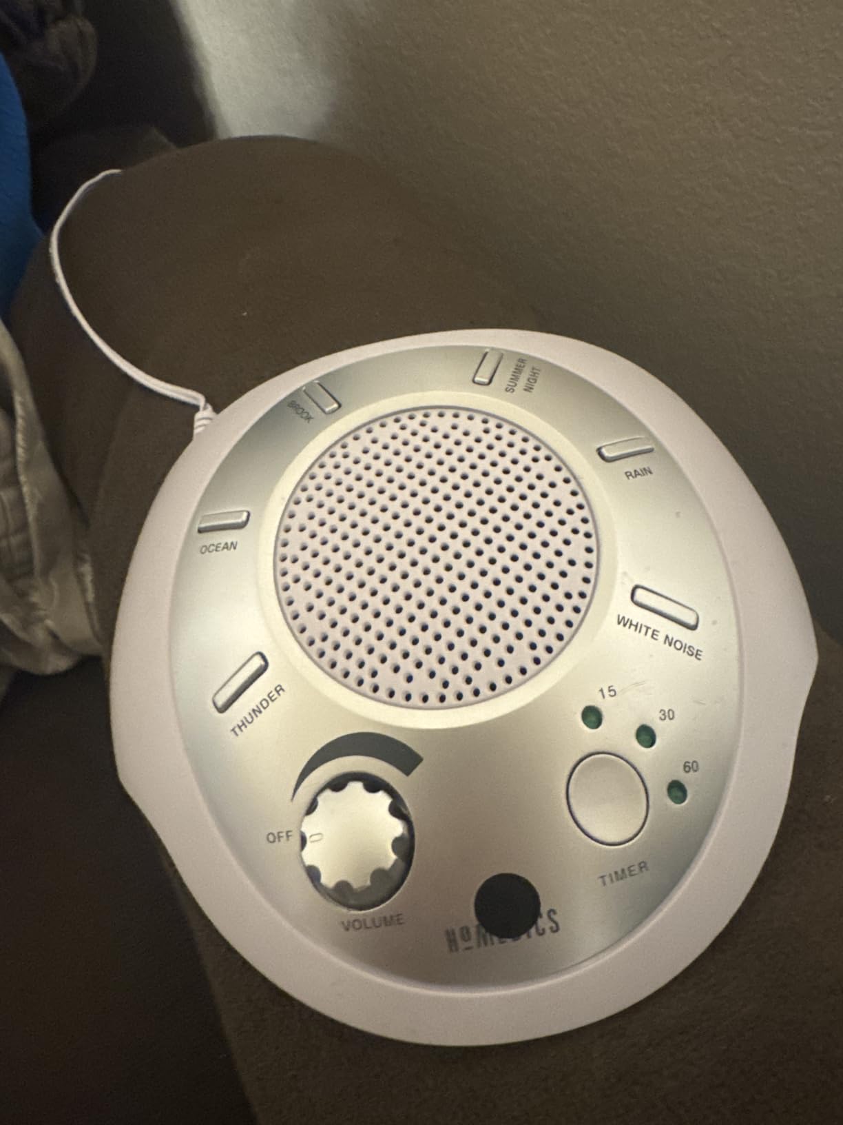 Homedics SoundSleep White Noise Sound Machine, Silver | Small Travel Size with 6 Relaxing Nature Sounds, Portable Therapy for Home, Office, Nursery, Auto-Off Timer customer photo 1