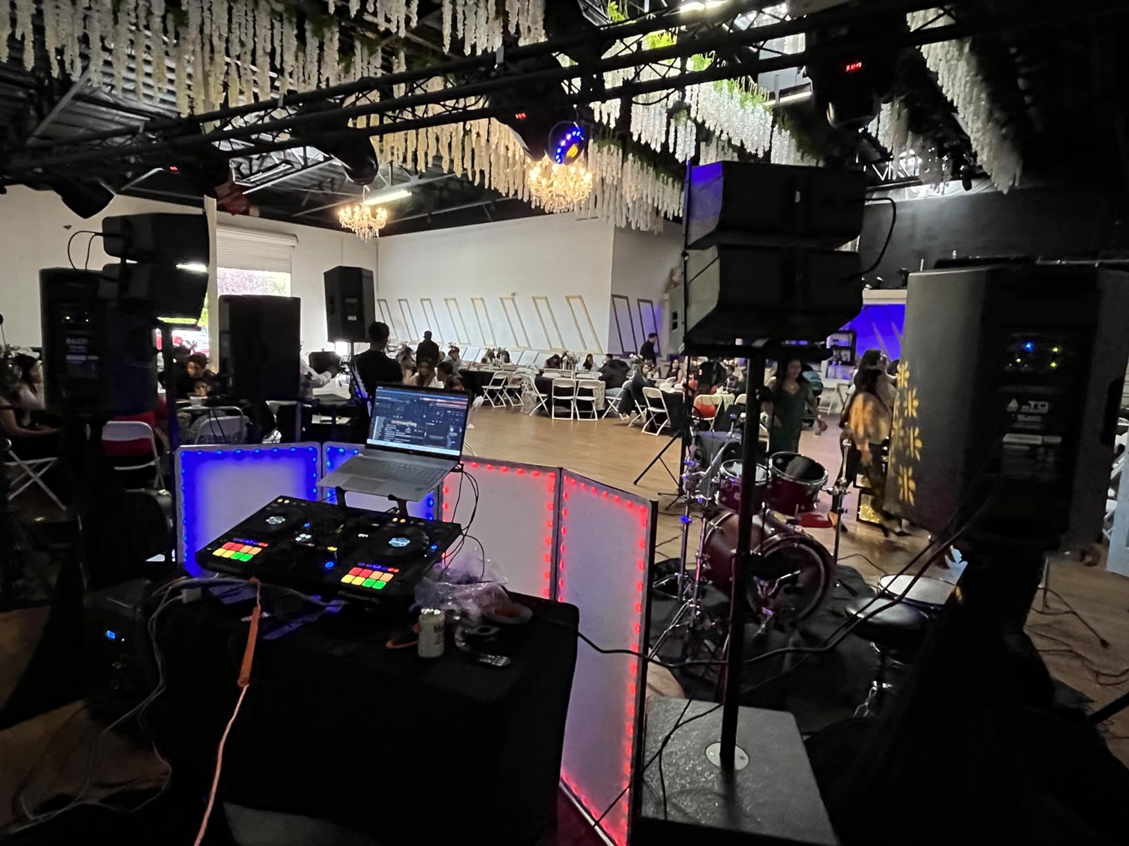 GRIFFIN Triangle Lighting Truss Stand System 15FT (Hand-CrankUP Plus) - DJ Booth Trussing Kit for Light Cans & Speakers customer photo 2