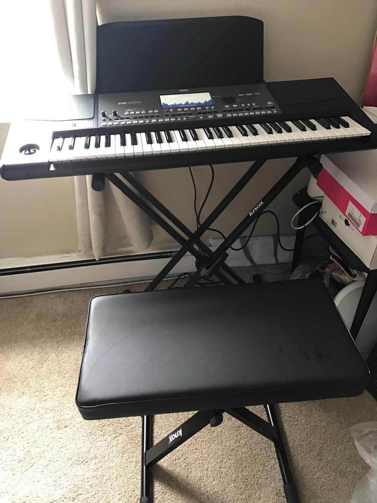 Korg PA600 61-Key Professional Arranger Keyboard Bundle - 61 Velocity Keys, 7-Inch Touch Display, 2x15W Built-in Amps customer photo 2