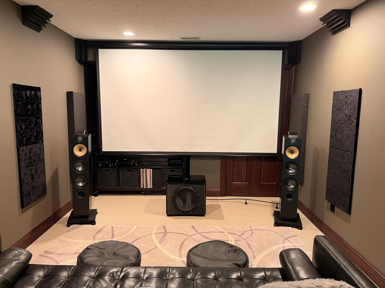 Elite Screens Spectrum 90