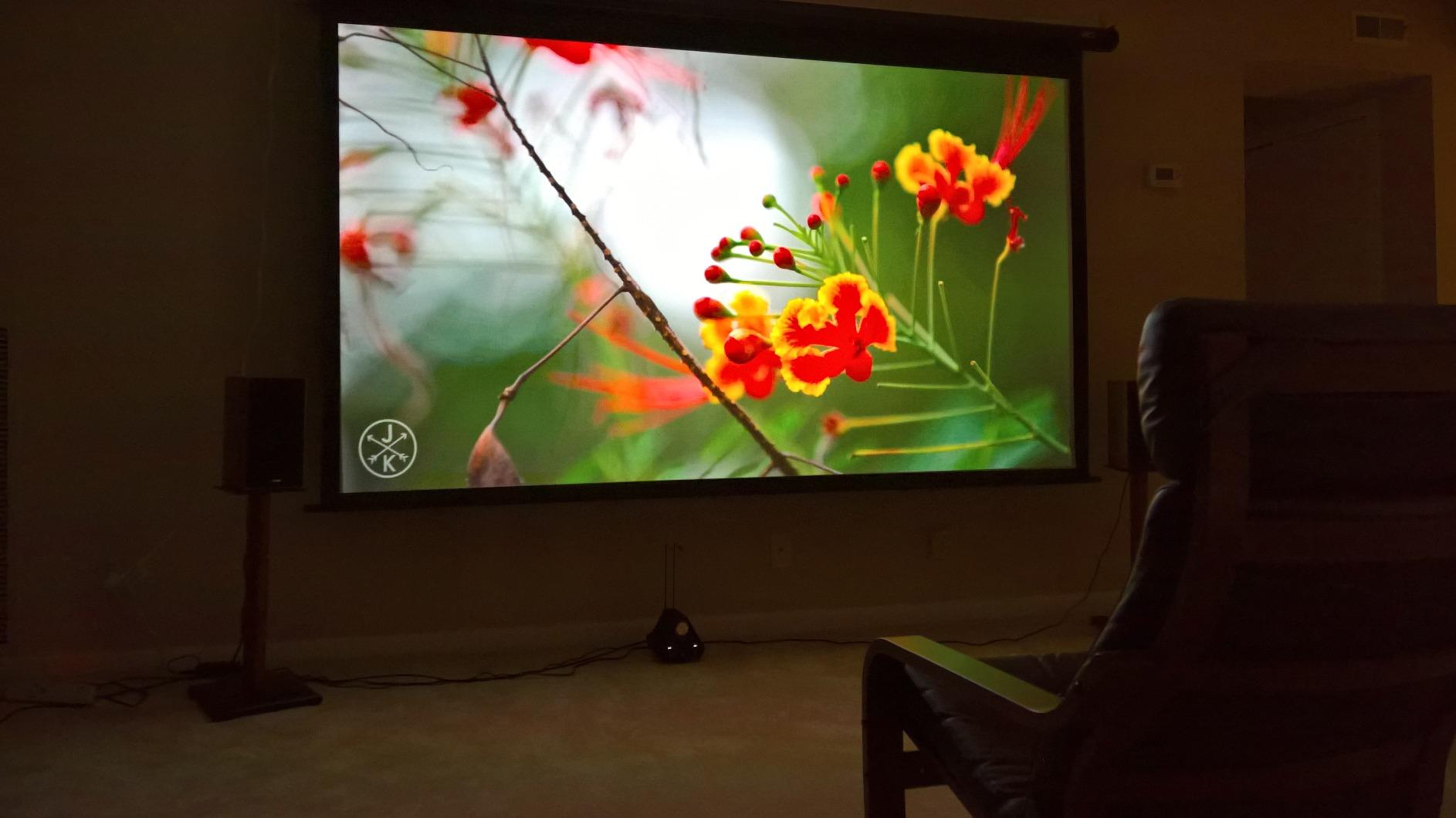 Elite Screens Spectrum 90