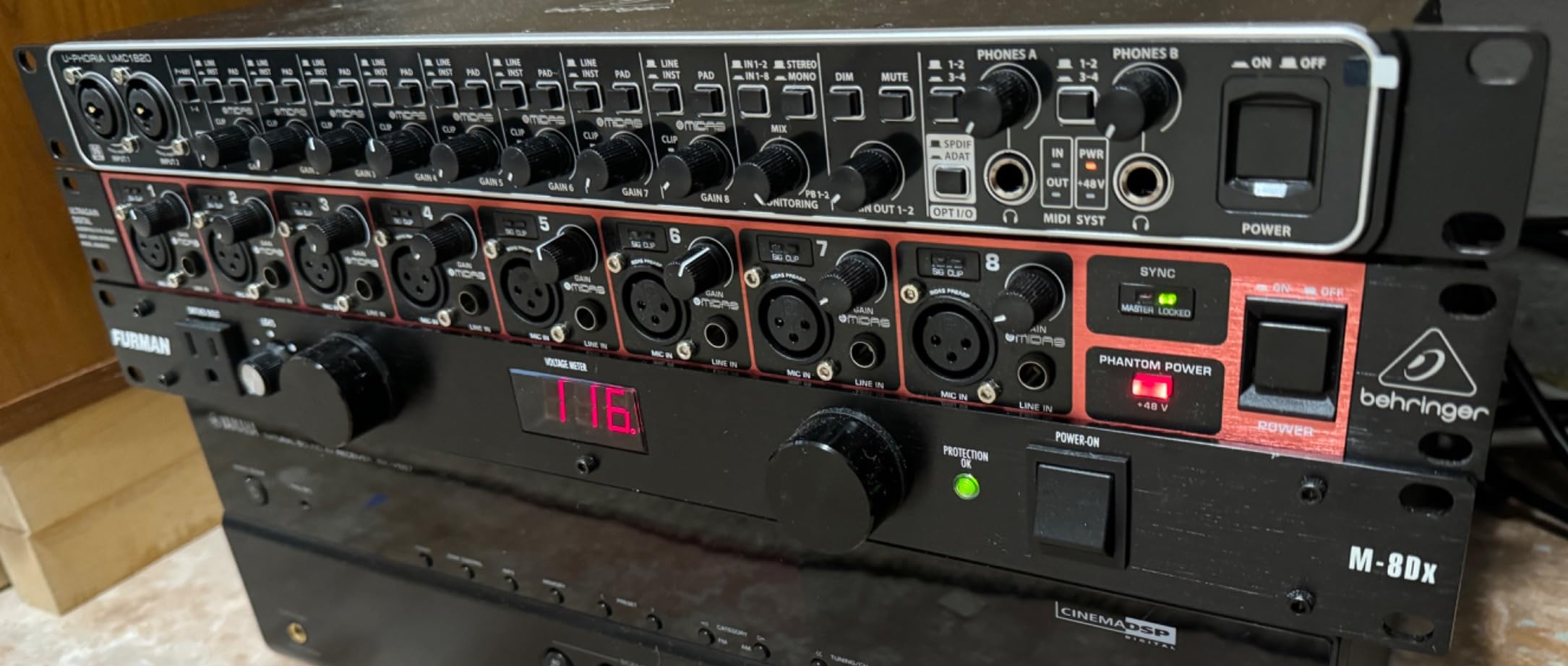Behringer ADA8200 Audiophile 8 In/8 Out ADAT Audio Interface with Midas Mic Preamplifiers customer photo 2