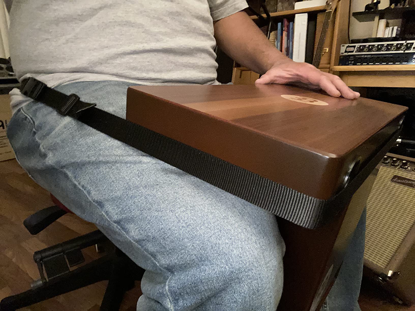 Meinl Slaptop Cajon Box Drum with Internal Snares and Forward Projecting Sound Ports, Walnut (TOPCAJ2WN) customer photo 2