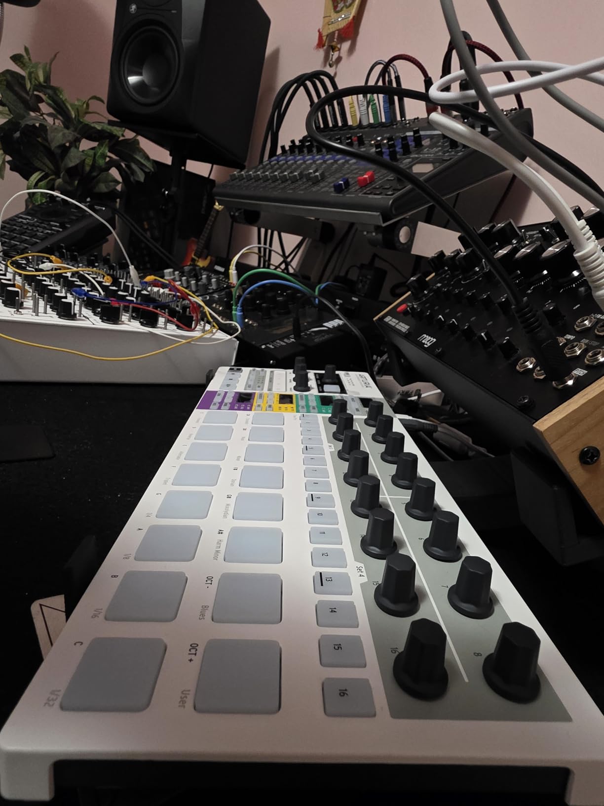 Arturia BeatStep Pro Controller and Sequencer - Aftertouch, Velocity Sensitive, 2 Independent Melodic Sequencers, 16 Drum Pads, MIDI/CV/Gate I/O customer photo 1