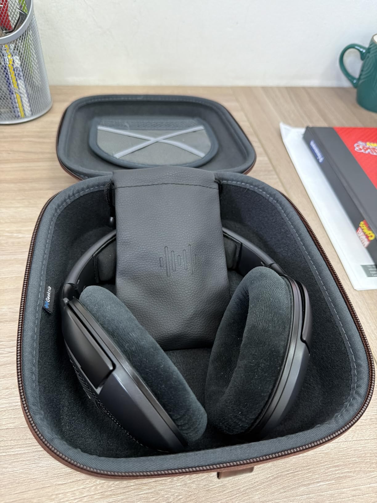 Shield Headphones Case Compatible with Sennheiser HD 550/505/599/598/560S/559/558/555/400 Pro, Replacement Hard Shell Travel Carrying Bag (PU Brown) customer photo 2