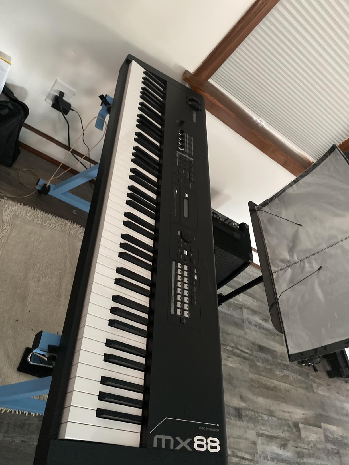 Yamaha MX88 88-Key Weighted Action Synthesizer, MX88BK customer photo 1