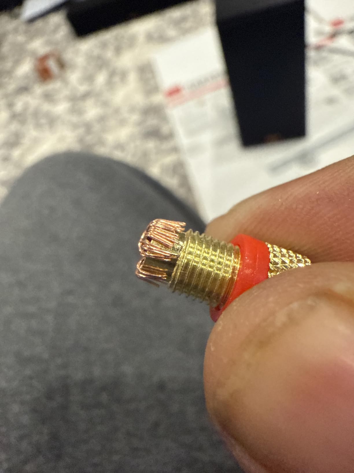 Monoprice 121821 24k Gold Plated Speaker Banana Plugs, Closed Screw Type (12 Pairs) customer photo 2