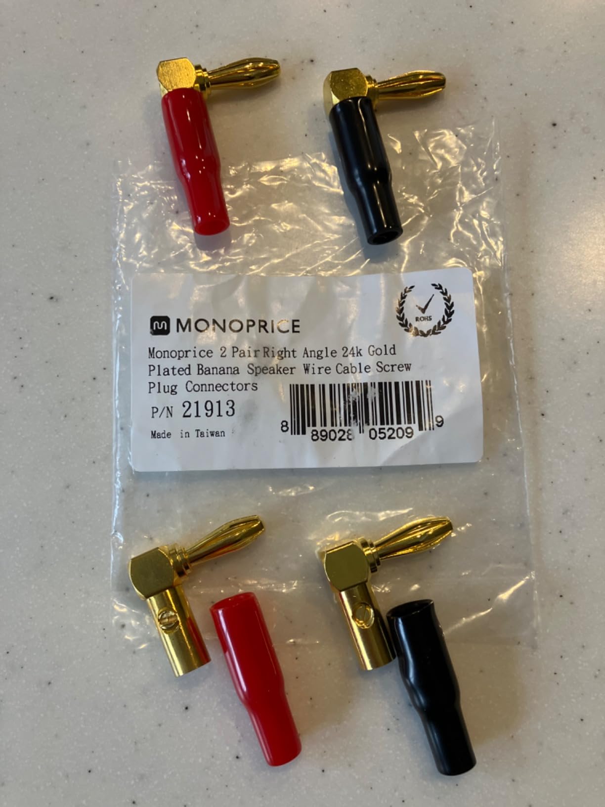 Monoprice Right Angle Banana Plugs - For 12-18AWG Speaker Wire, Color Coded, Screw Type, 24k Gold Plated customer photo 2