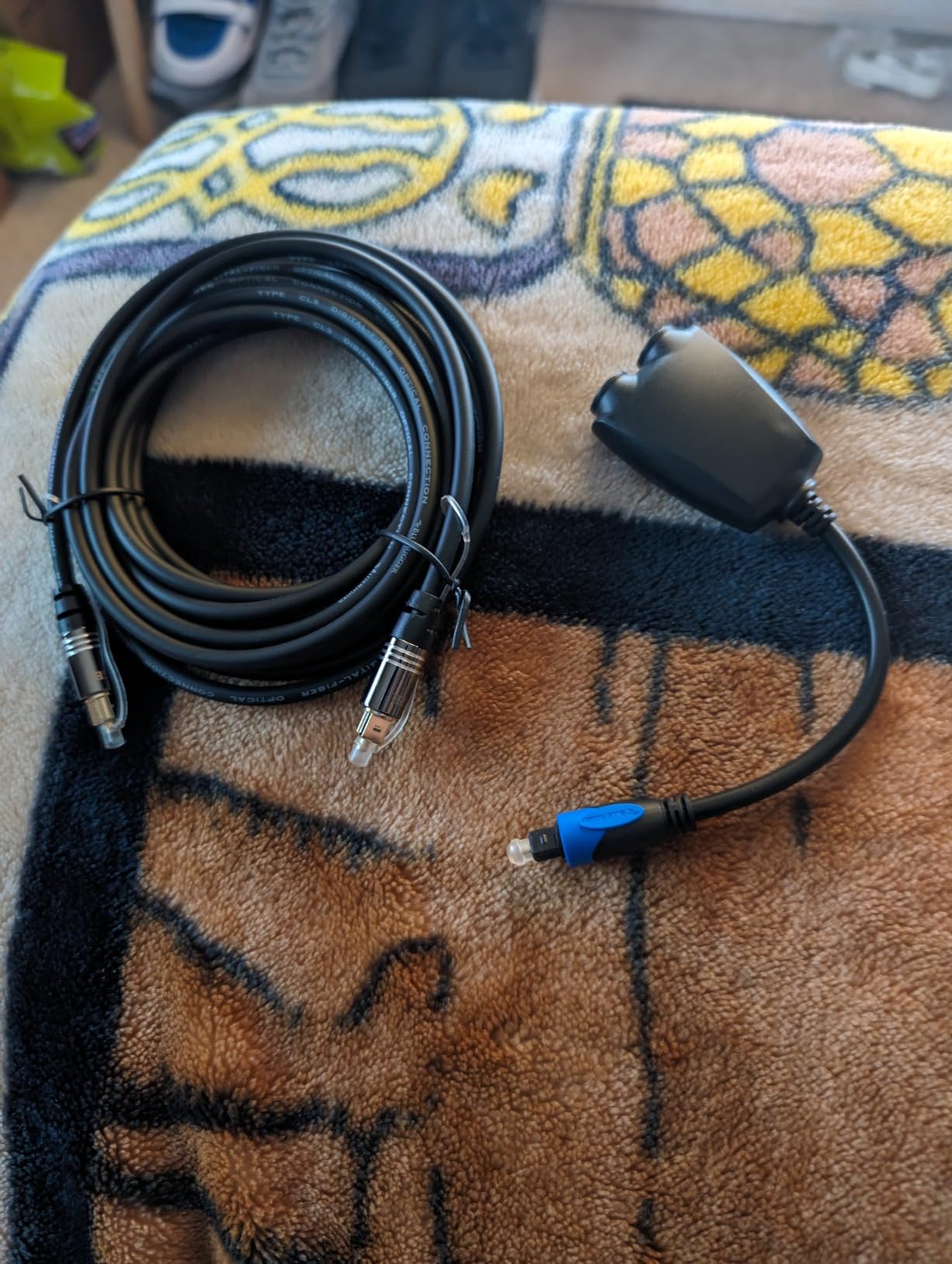 BlueRigger Digital Optical Audio Toslink Cable (10FT, Fiber Optic, Aluminum Shell, 24K Gold-Plated) customer photo 1