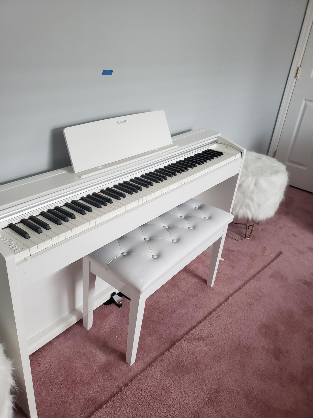 Casio Privia PX-870 - 88-Key Weighted Console Digital Piano | Tri-Sensor II Scaled Hammer Action Keys | Elegant Design | Powerful 40W 4-Speaker Sound, Concert Play, USB-MIDI | White customer photo 2