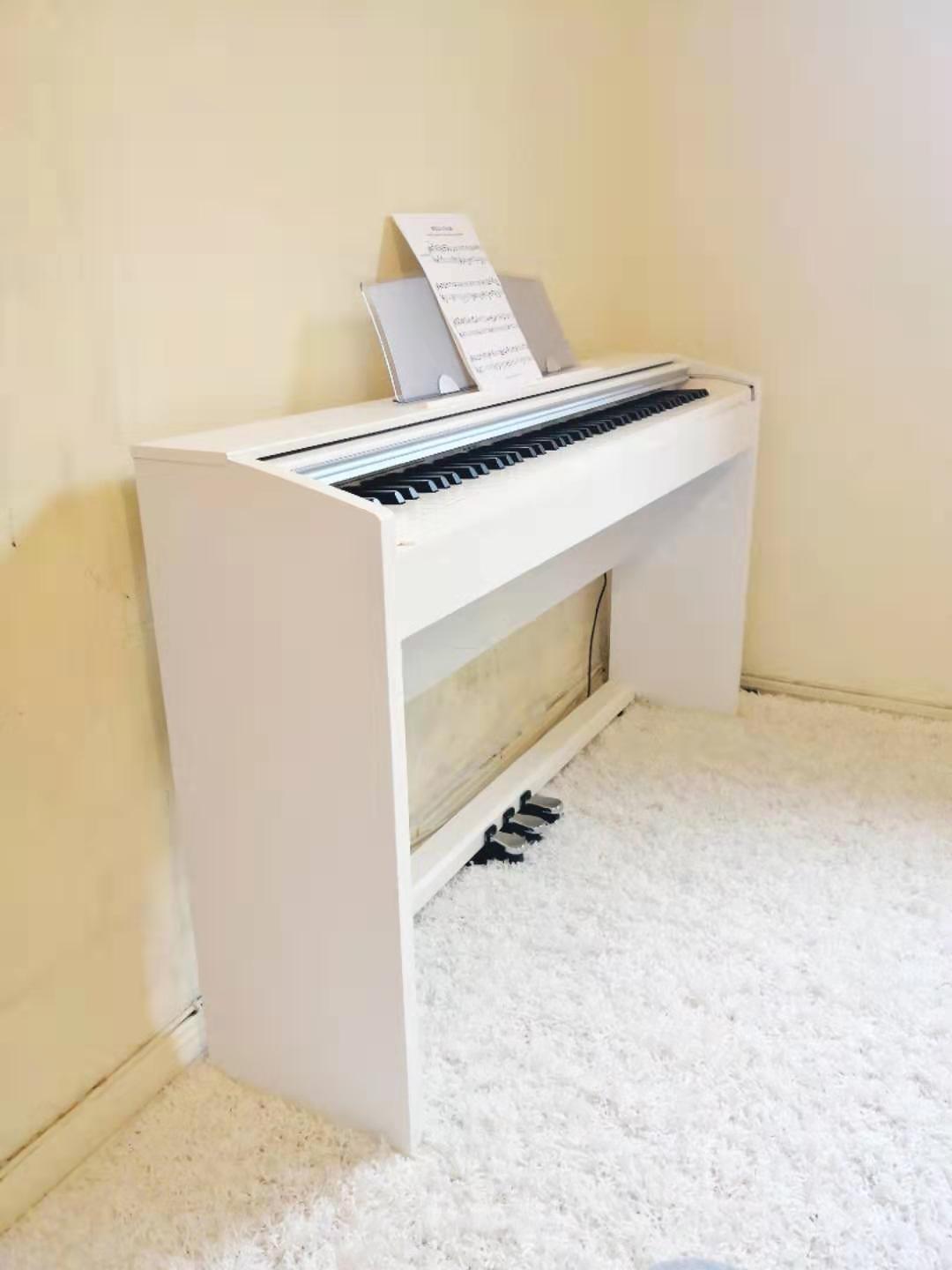 Casio Privia PX-770 88-Key Weighted Console Digital Piano with Tri-Sensor II Hammer Action, White Cabinet customer photo 2
