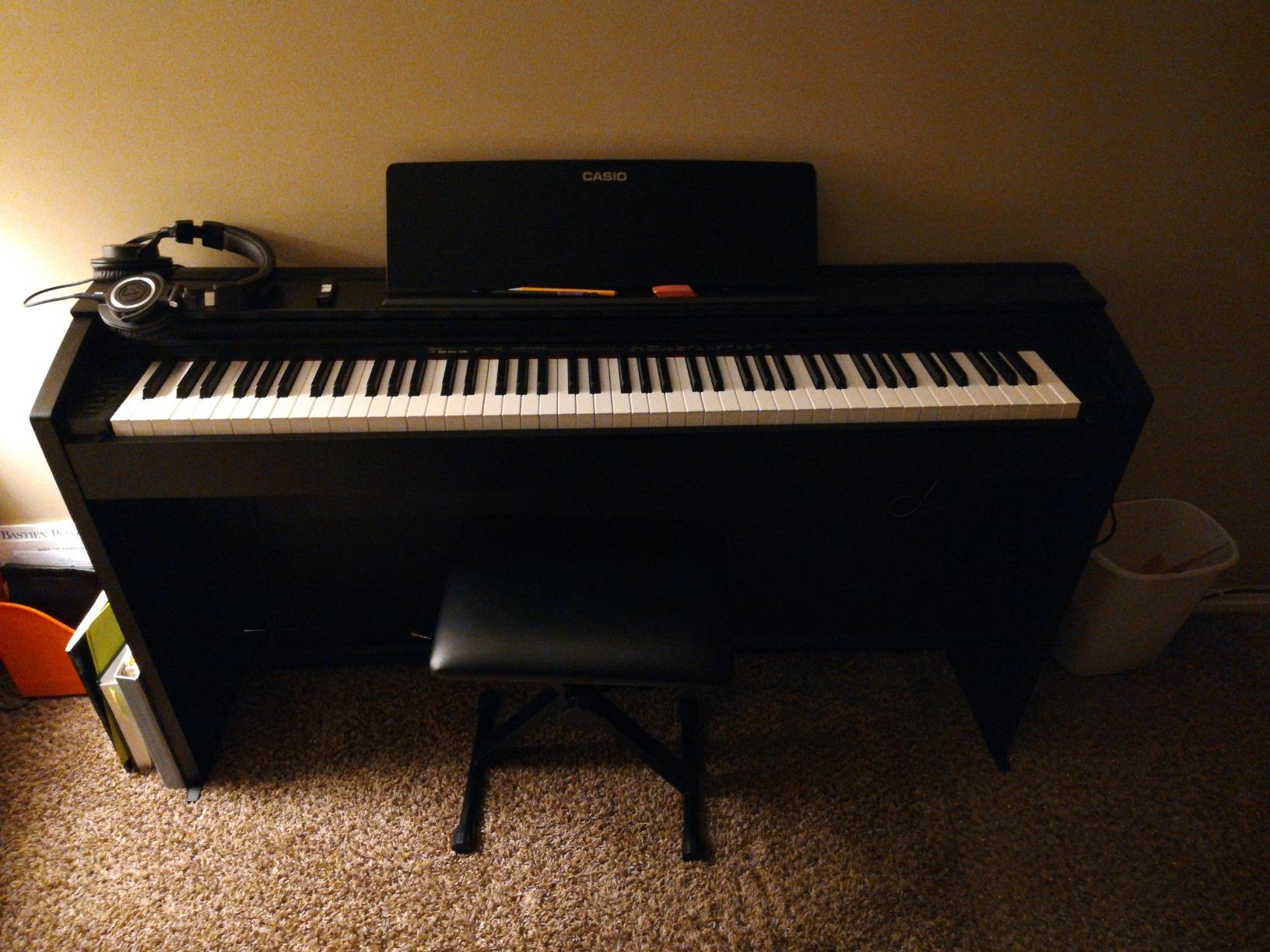 Casio Privia PX-870 88-Key Weighted Console Digital Piano with Tri-Sensor II Hammer Action, 40W 4-Speaker Sound, Black customer photo 1