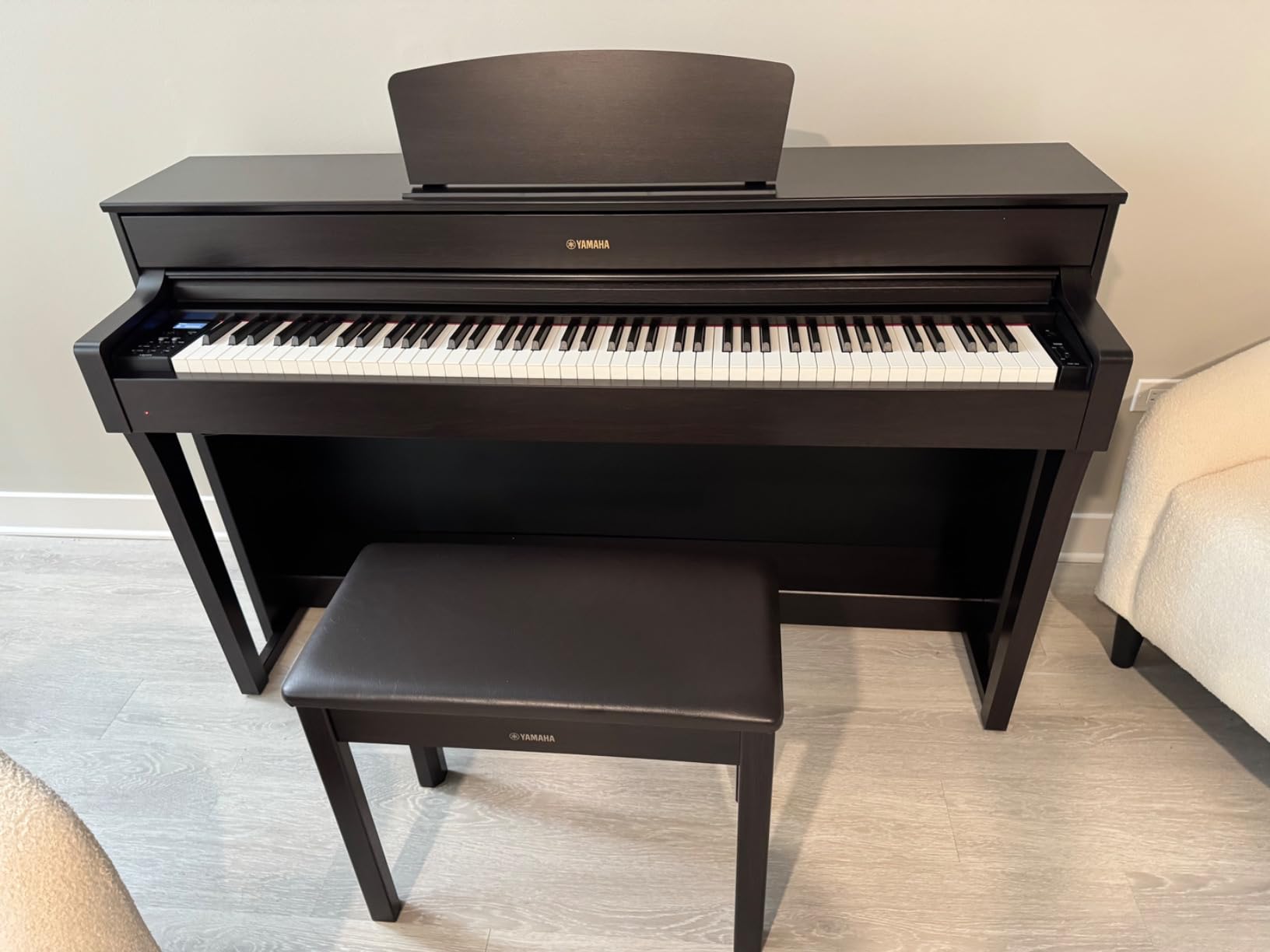Yamaha YDP184 Console Digital Piano with 88-Key Graded Hammer 3 Action, CFX Concert Grand Sound, Bench Included, Dark Rosewood customer photo 2