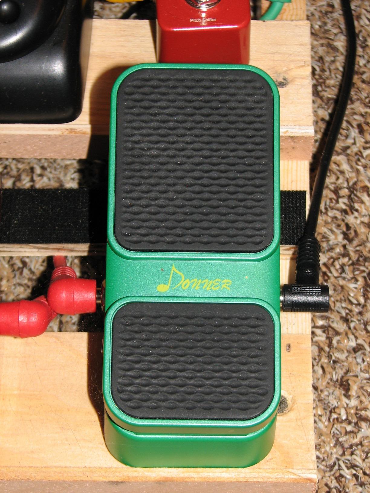Donner Volume Pedal, Viper 2 in 1 Passive Volume Expression Pedal customer photo 2