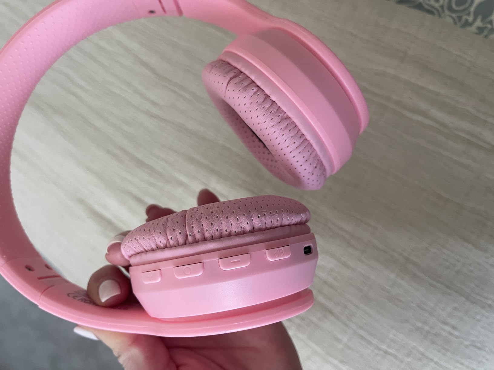 MIDOLA Kids Bluetooth Headphones 68H Play Time, Volume Limit 85/94dB, Foldable Lightweight Wireless Over-Ear Headphone for Kid Toddler Child Pad Tablet, Headsets with Built-in Mic Blue customer photo 1