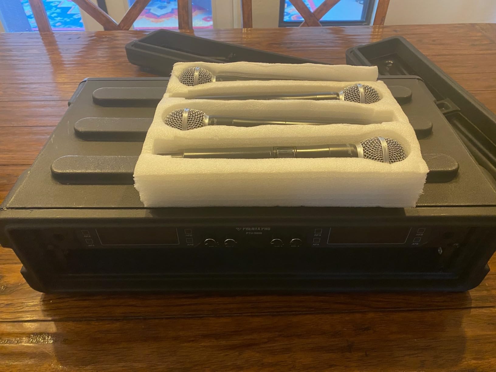 Phenyx Pro Wireless Microphone System, 4-Channel UHF Wireless Mic, Fixed Frequency Metal Cordless Mic with 4 Handheld Dynamic Microphones, 260ft Range, Mics for Singing, Church(PTU-5000-4H) customer photo 2