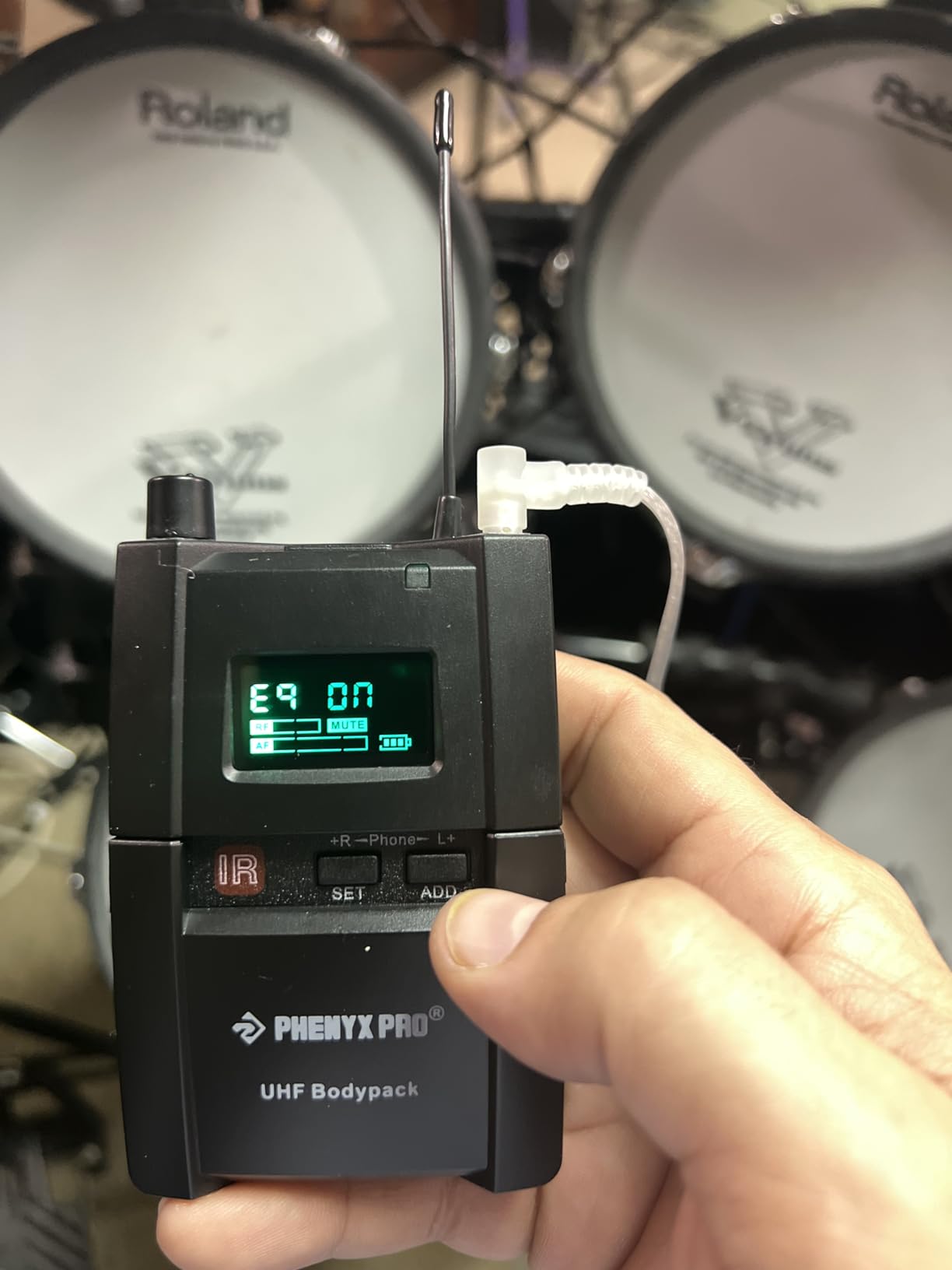 Phenyx Pro UHF Stereo Wireless in Ear Monitor System, Wireless IEM, 900MHz Band Selectable Frequency, Rack Mountable, 160 ft. Operation (PTM-10) customer photo 1