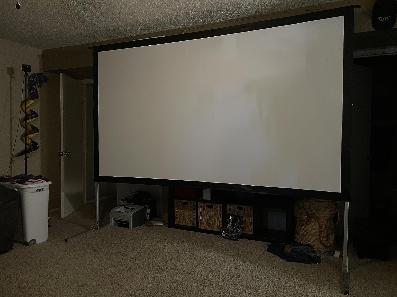 Projector Screen Outdoor, JWSIT 120 inch Outdoor Movie Screen - Upgraded 3 Layers PVC 16:9 Projector Screen, Portable Video Projection Screen with Carrying Bag for Home Theater Backyard customer photo 2