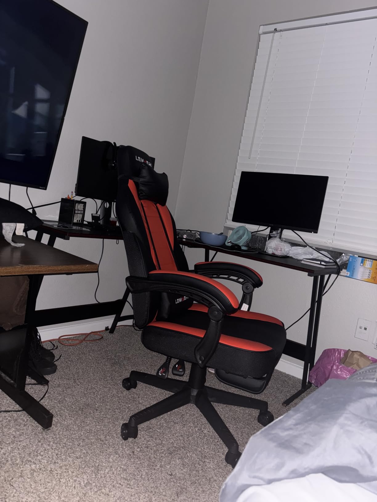 Ergonomic Gaming Chair with Footrest, 400lb Weight Capacity, Gray | Big and tall racing style computer video game chair for adults, PU leather with headrest and lumbar support customer photo 2