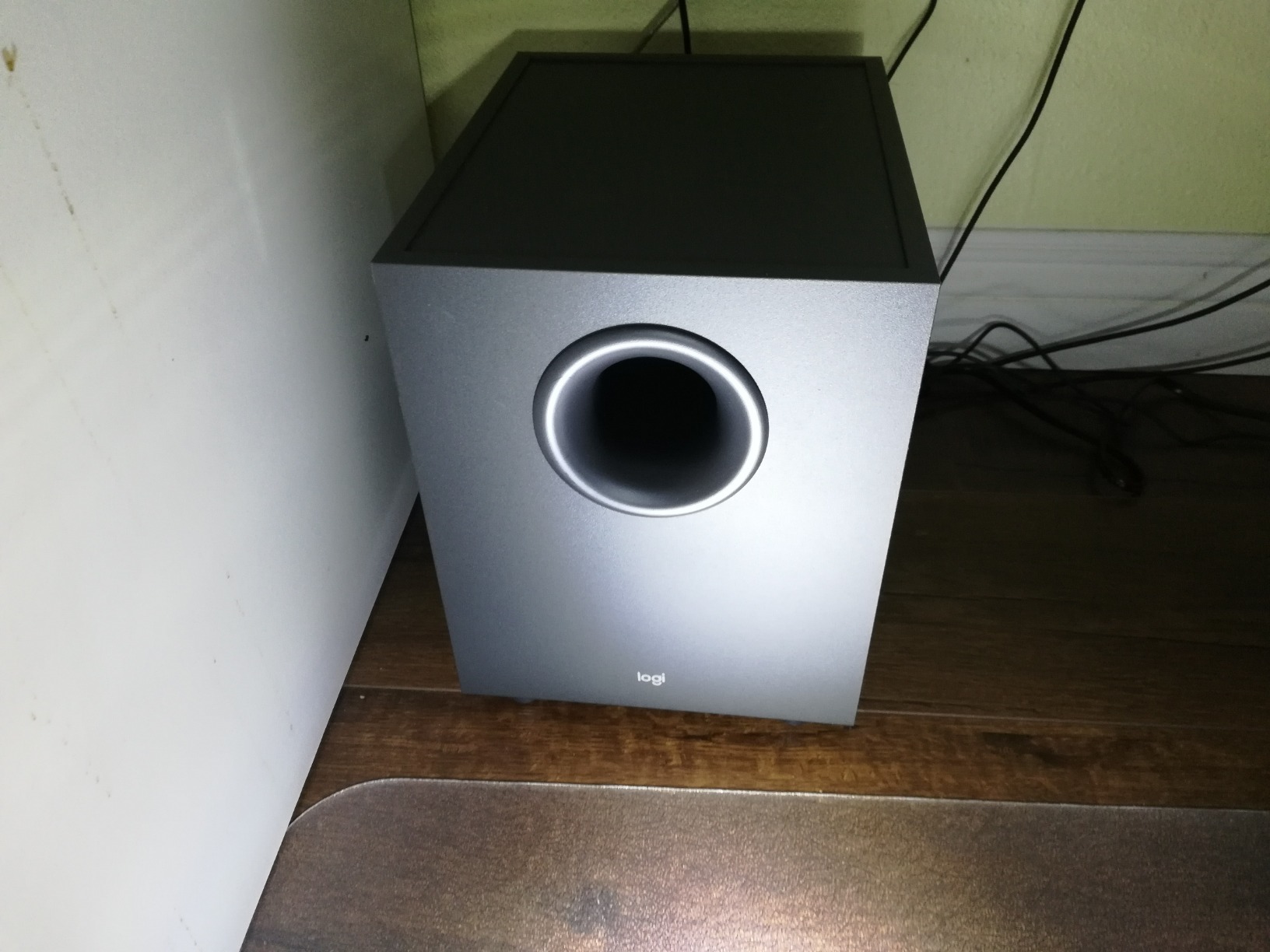 Logitech Z407 Bluetooth Computer Speakers with Subwoofer and Wireless Control, Immersive Sound, Premium Audio with Multiple Inputs, USB Speakers customer photo 1