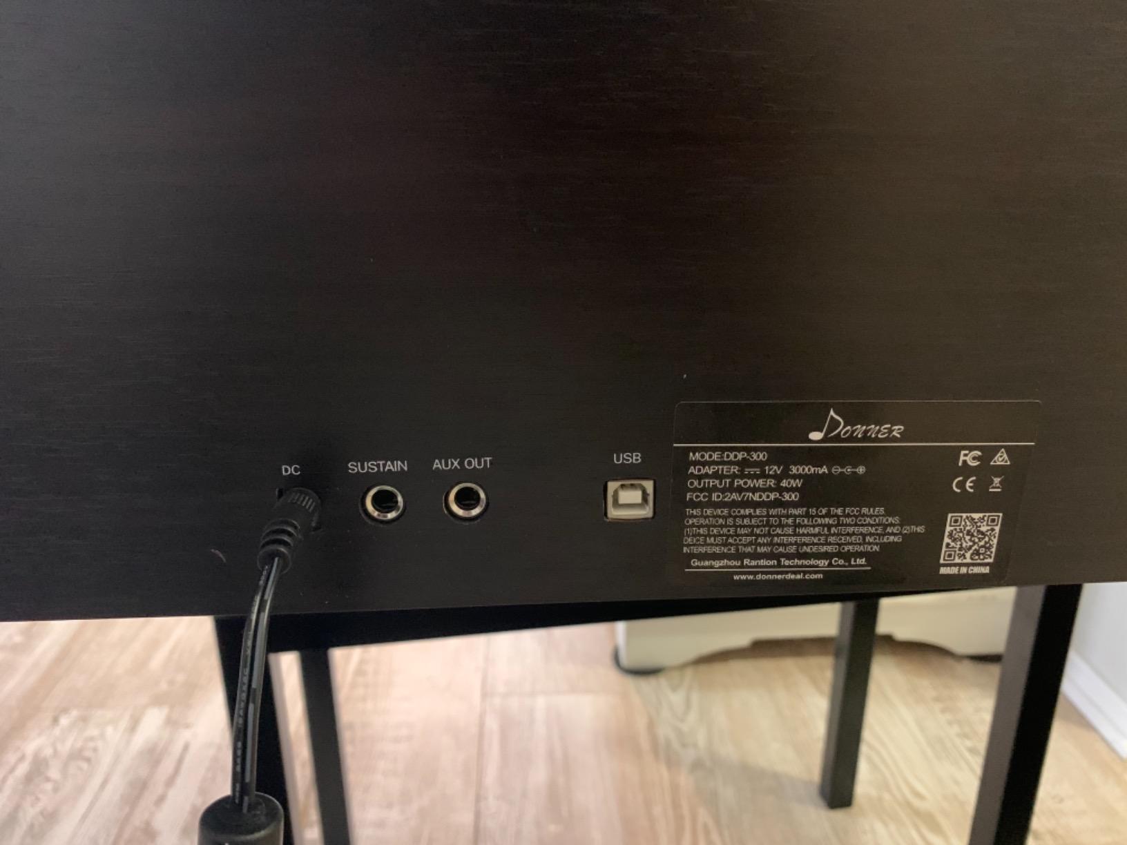 Donner DDP-300 Digital Piano with 88 Graded Hammer Action Weighted Keys, Record, Bluetooth, 10 Voices, 4 Reverb, Speakers, Professional Full Size Keyboard Electric Dark Rosewood customer photo 2