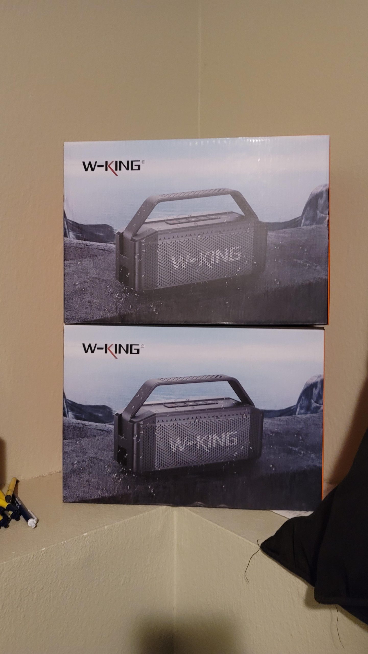 W-KING Loud Bluetooth Speaker, 100W Max IPX6 Portable Waterproof Outdoor Speakers Bluetooth Wireless Boombox, 108dB Deep Bass Radiator/40H/TF/AUX/Custom EQ, 60W Large Rugged Floating Beach Essentials customer photo 1