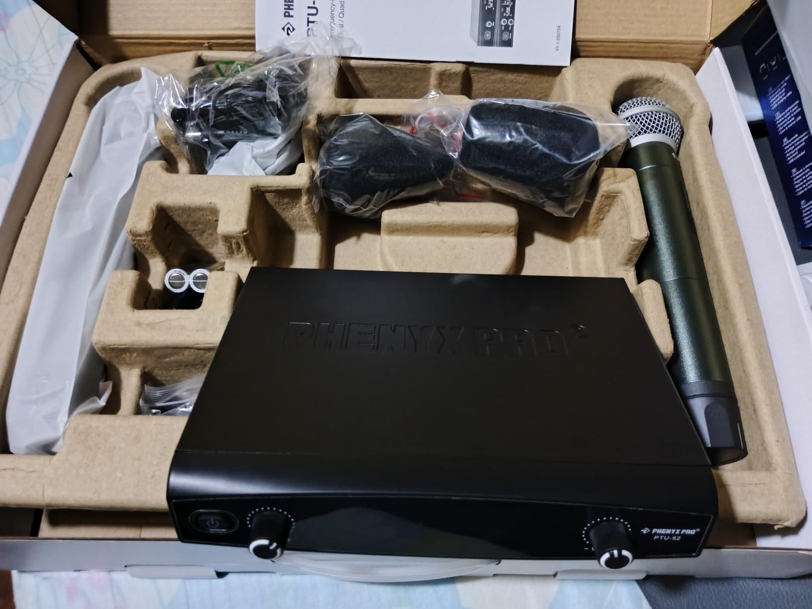 Phenyx Pro Wireless Microphone System, Metal Wireless Mic Set, Handheld Cordless Dynamic Microphones for Singing, Karaoke, Church, 2x30 UHF Tunable Frequencies,200 ft Range (PTU-52-2H) customer photo 2