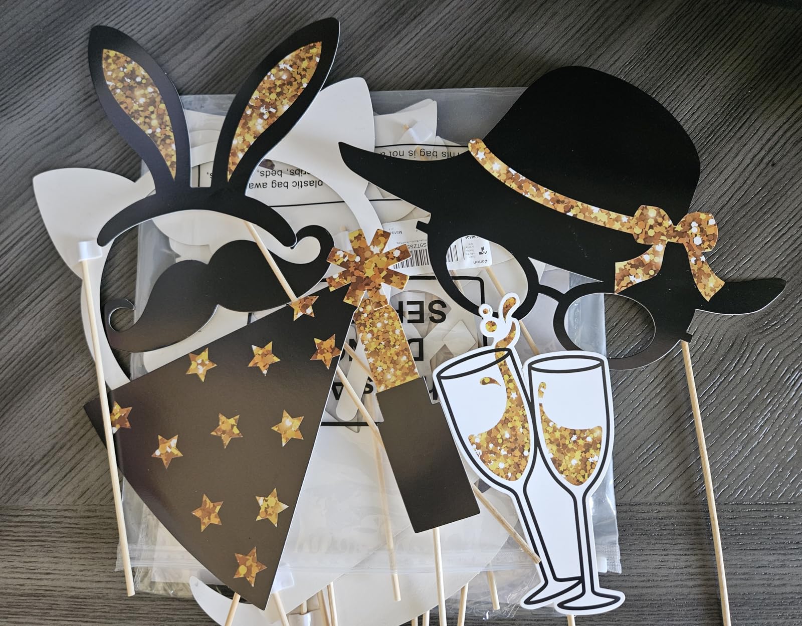 Zonon 24 Pcs Funny Photo Booth Props Birthday Wedding Family Class Reunion Prom Disco Party Celebration Decoration Supplies Mix of Hats, Lipstick, Tie (Golden) customer photo 2