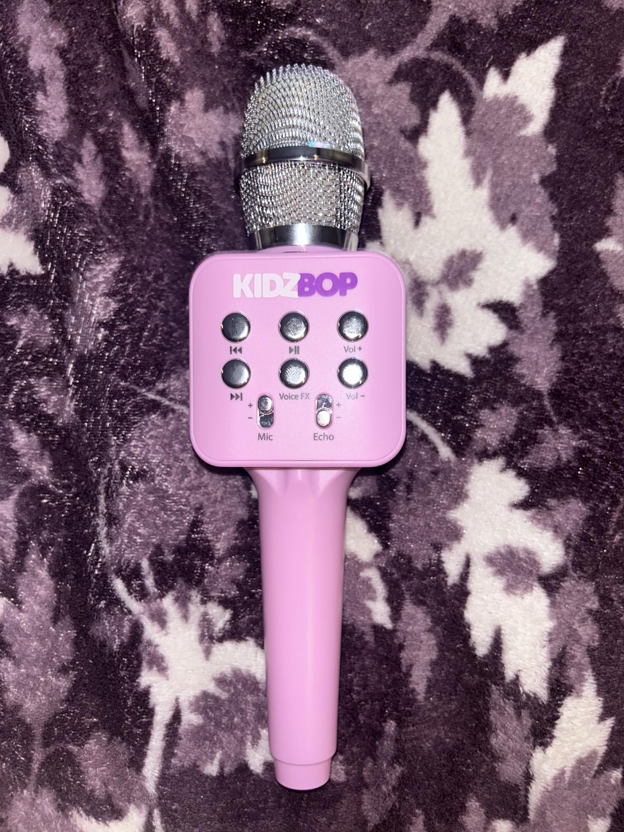Move2Play, Kidz Bop Karaoke Microphone | The Hit Music Brand for Kids | Toy for Girls & Boys Ages 3, 4, 5, 6, 7, 8+ Years Old | Gift & Birthday Present (Pink) customer photo 1