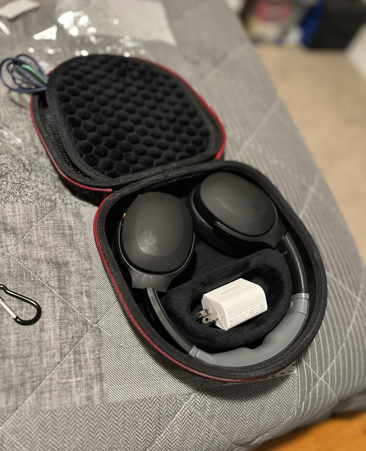 Carry Case for Gaming Headset, Over Ear Large, 19x23cm Max | For Sony, JBL, Beats, Bose Kvidio Over-Ear Headphone, SteelSeries Nova Arctis Prime, Mpow, Beexcellent, Logitech, Headphones customer photo 2