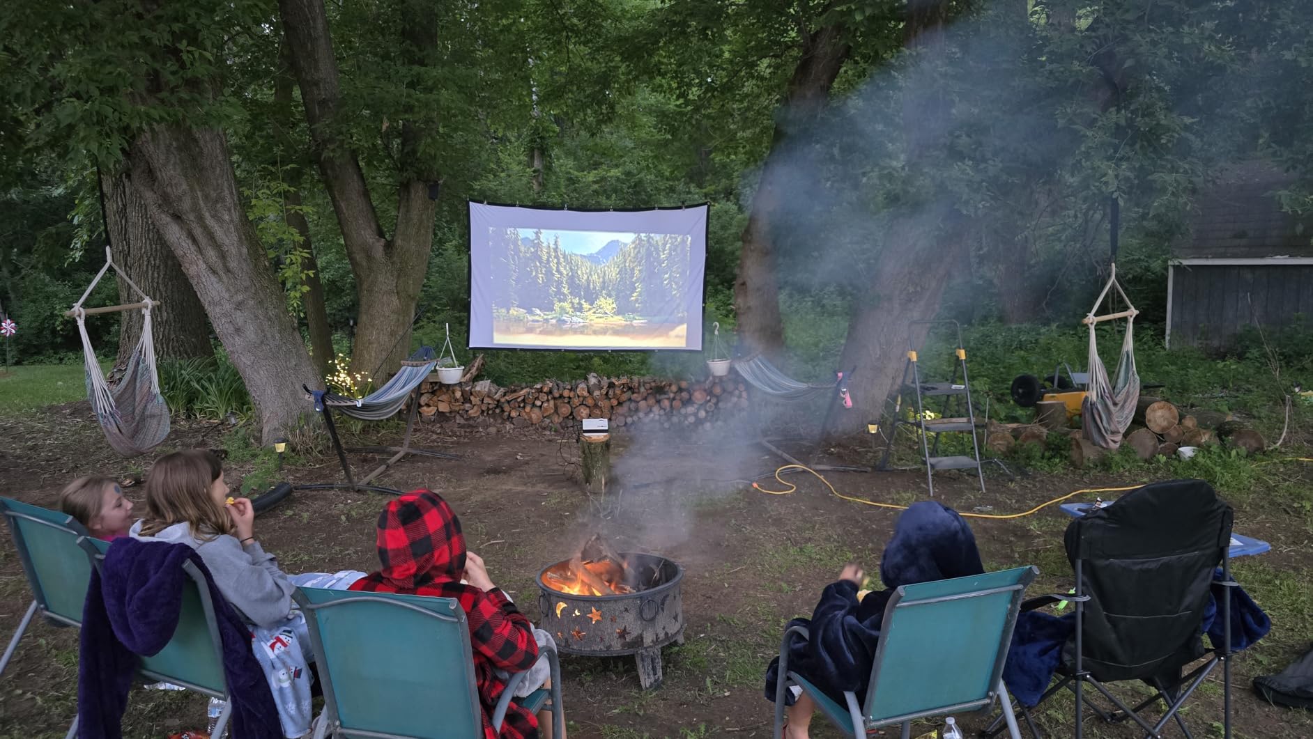 AAJK Outdoor Projector Screen 150 inch, Washable Projector Screen 16:9 Foldable Anti-Crease Portable Projector Movies Screen for Home Theater Outdoor Indoor Support Double Sided Projection customer photo 2