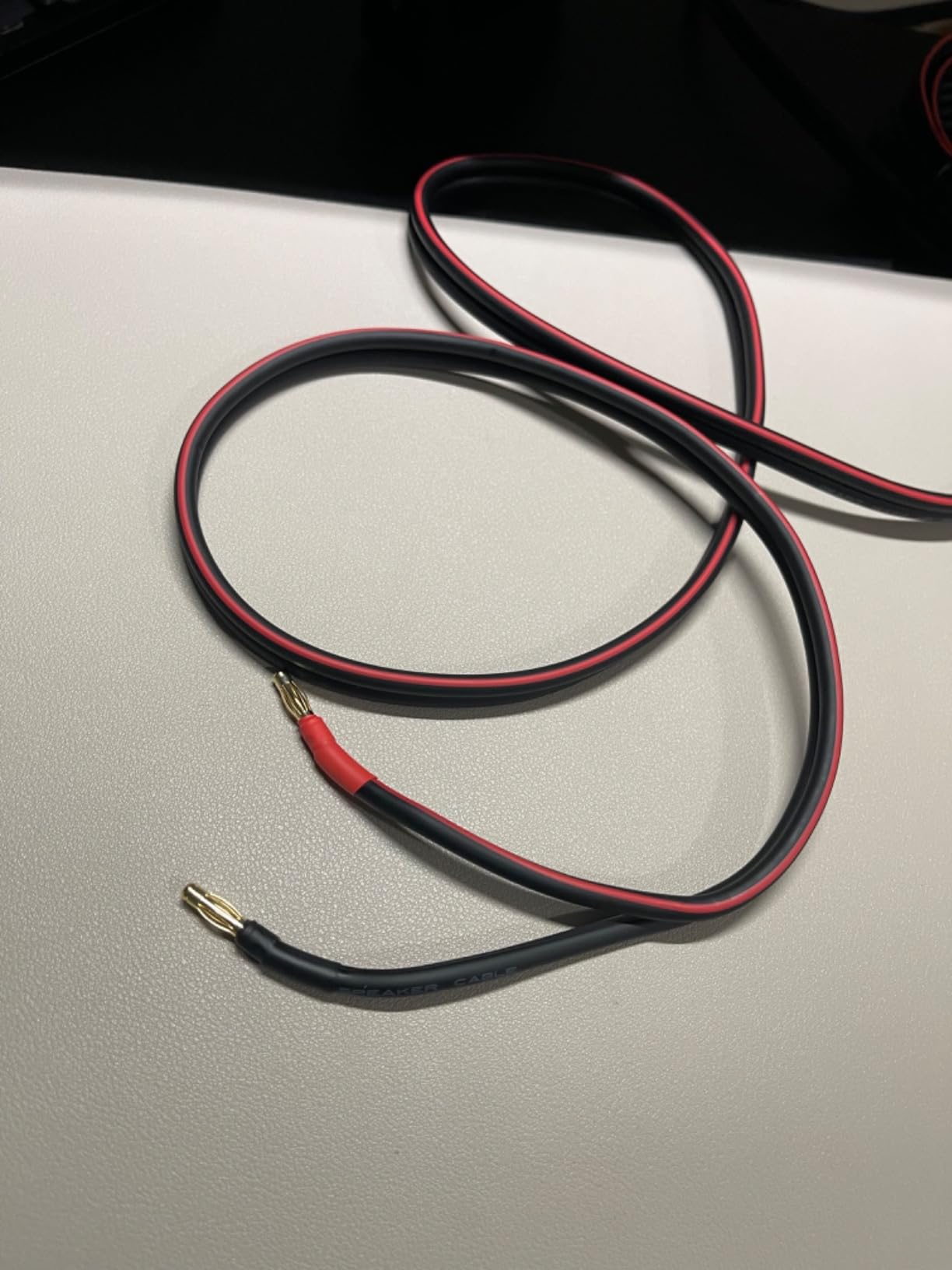 GEARit Speaker Cables with Banana Plugs Pair 9.9 ft, Speaker Wire 14 Gauge OFC with Gold-Plated Tips, Banana Plugs Speaker Cables CL2 Rated for Audiophiles, Hi-Fi Systems, Home Theater, Amplifiers customer photo 2
