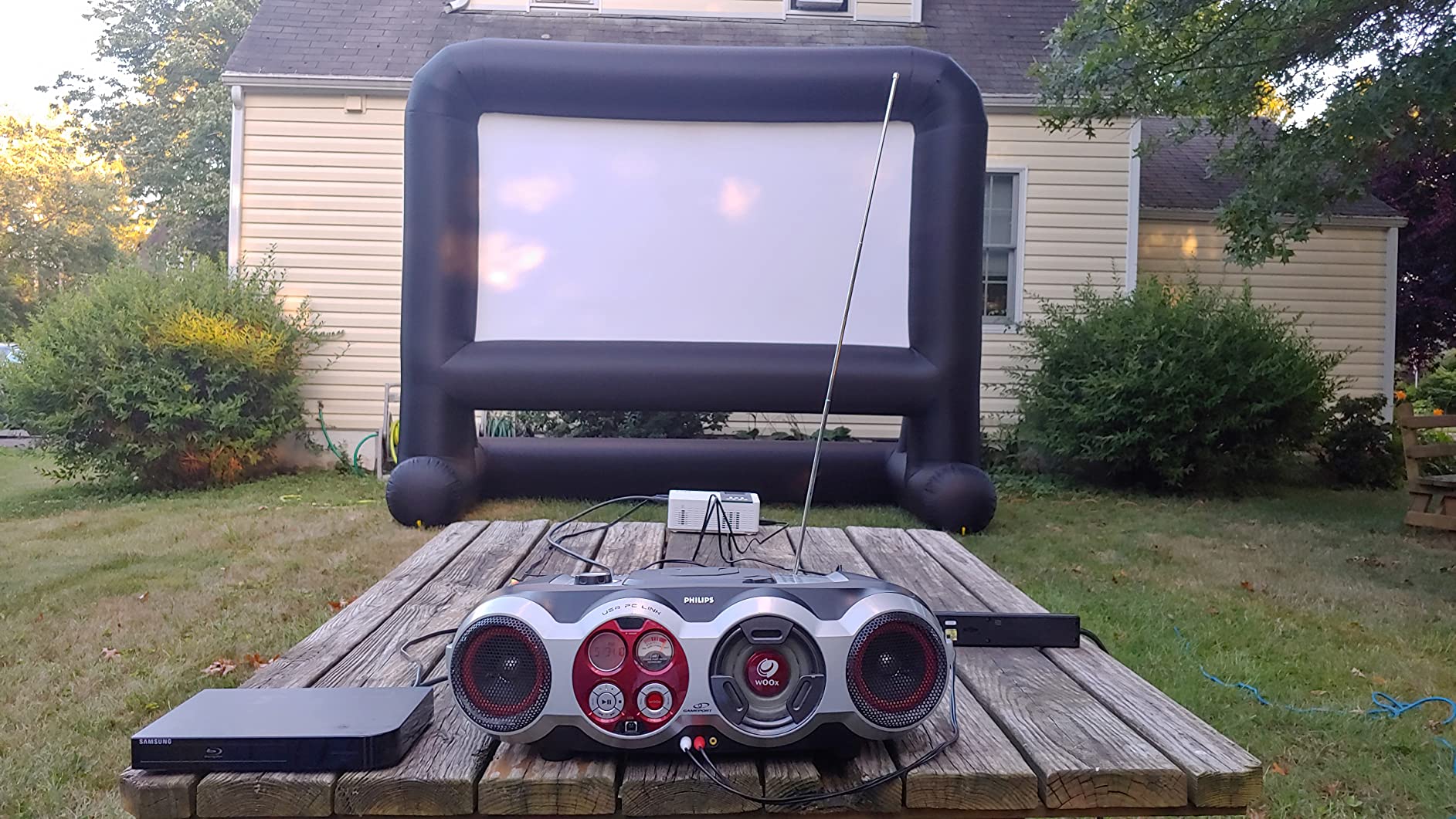 HuaKastro 16 FT Outdoor Inflatable Projector Screen - One-Piece Design, Easy Setup Blow-Up Screen with Quiet Fan, Perfect for Backyard Movie Nights & Events (Stable Base) customer photo 1