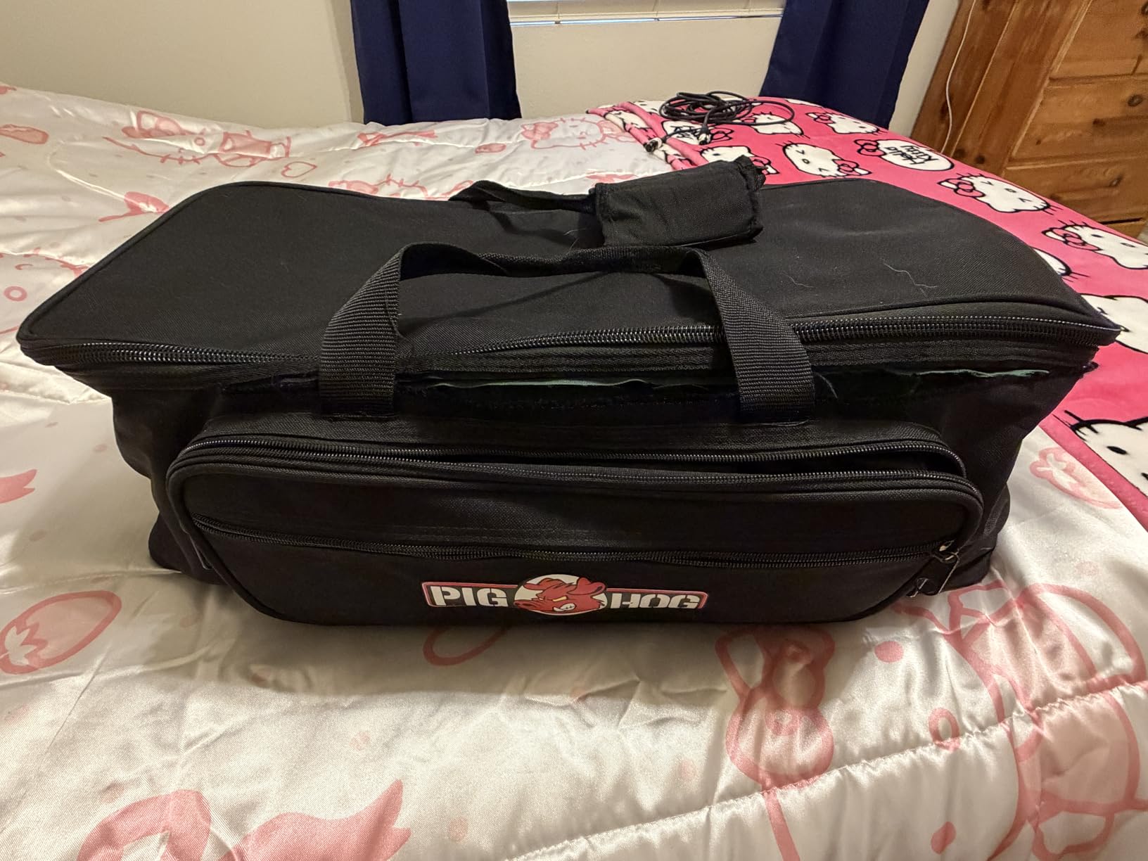 Pig Hog PHCOB Cable Organizer Bag | Cordura cable organizer with 12 slots and padded strap for storage, transportation and organization customer photo 2