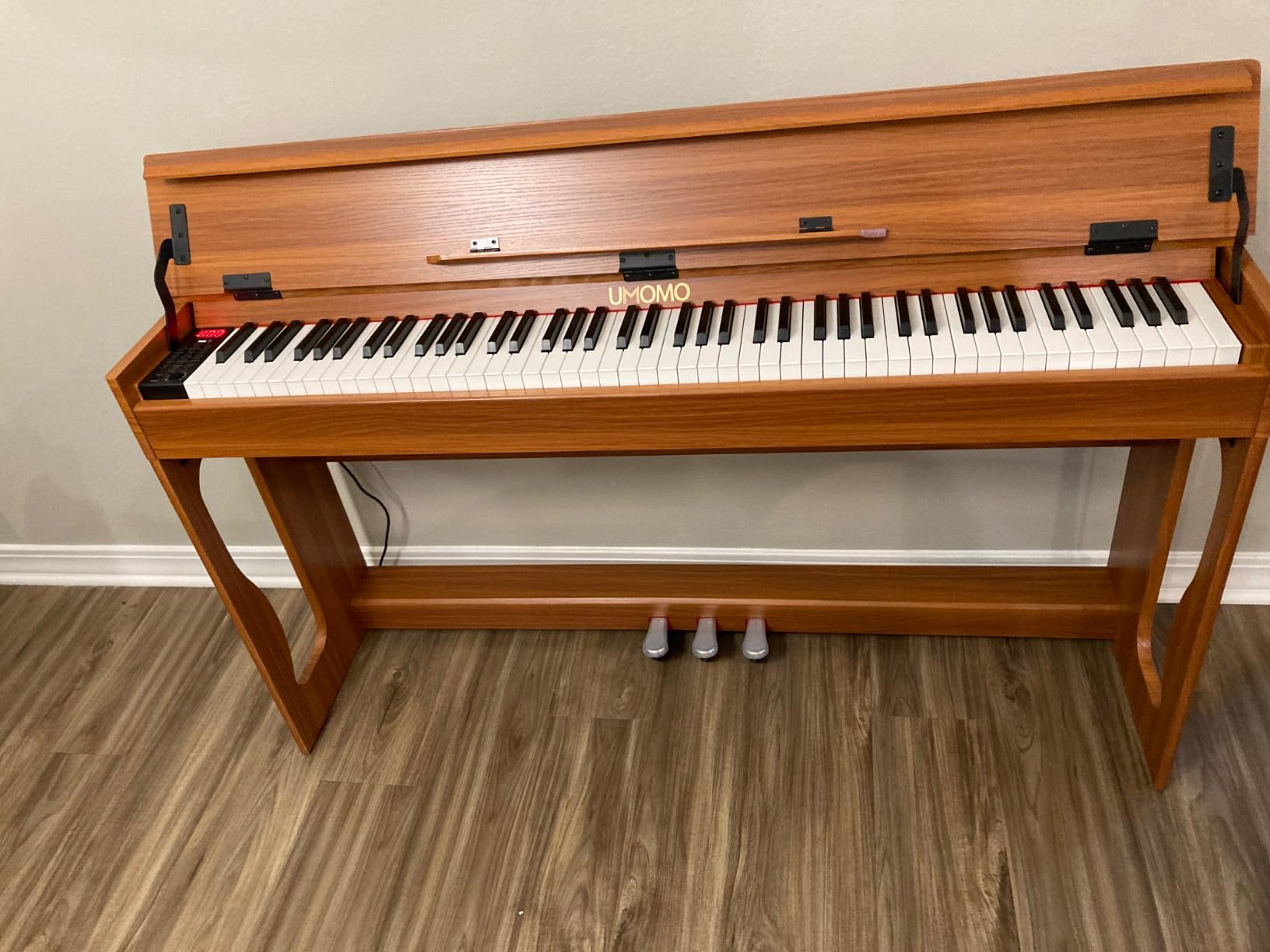 UMOMO 88 Key Progressive Hammer Action Digital Piano, Full Size Weighted Keyboard with Duet Piano Bench, USB MIDI - Electric Piano for Beginner with Graduated Touch Response, Brown customer photo 2