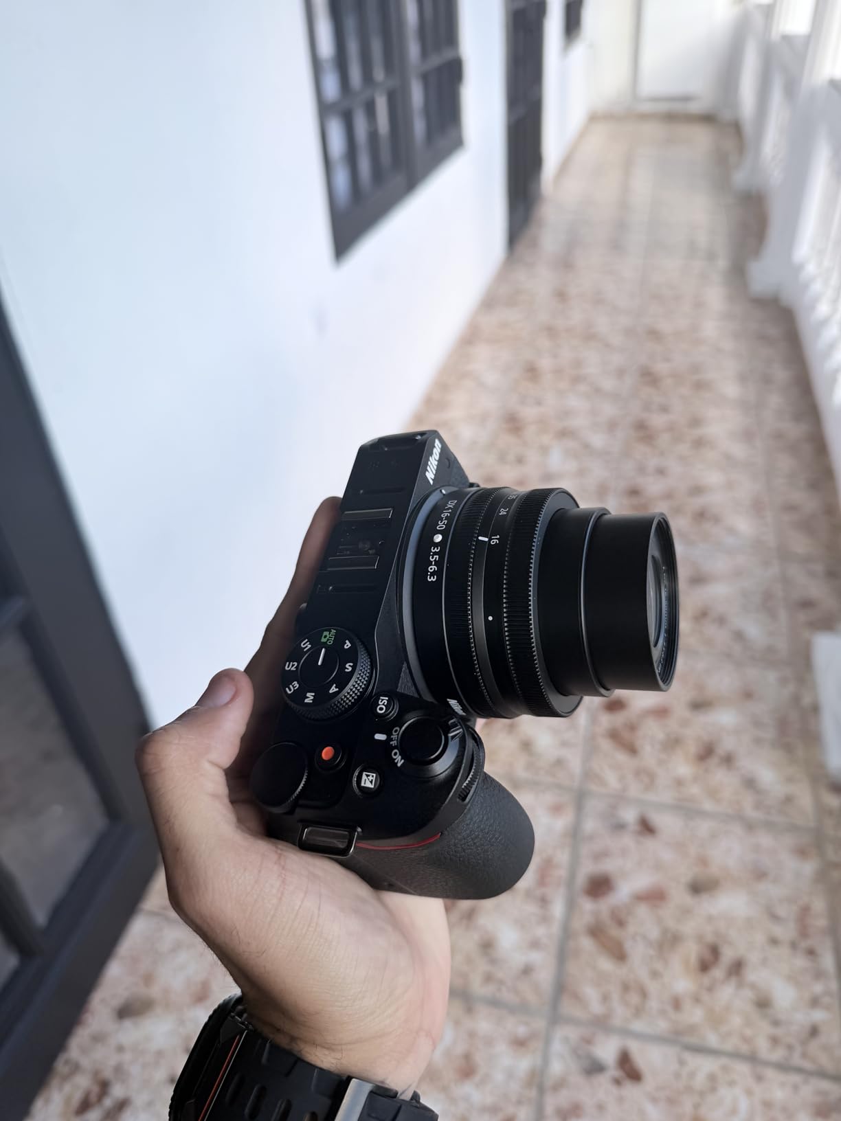 Nikon Z 30 with Wide-Angle Zoom Lens, Compact Lightweight Mirrorless Stills/Video Camera with 16-50mm Zoom Lens customer photo 1