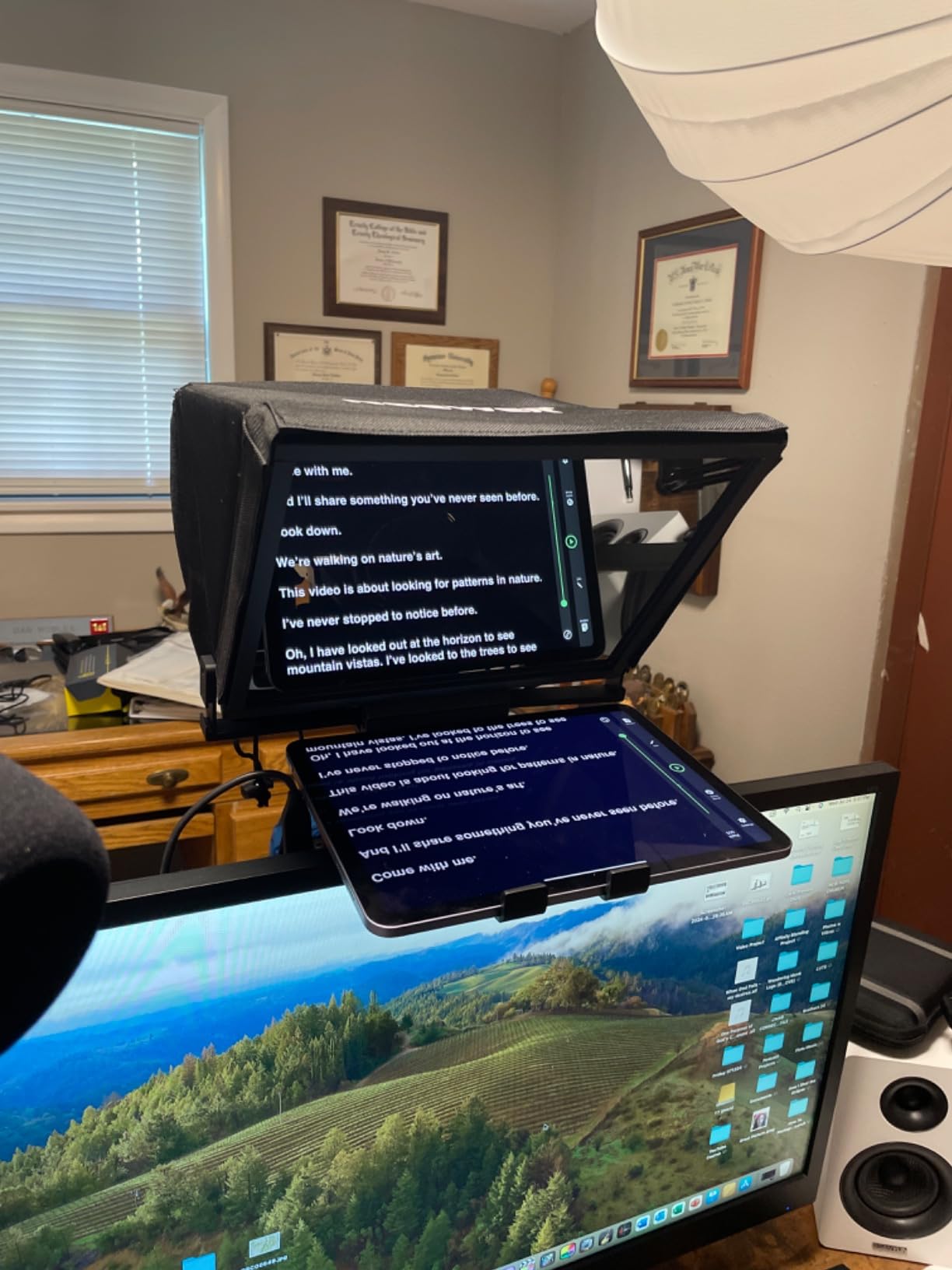NEEWER X12 Aluminum Teleprompter with RT-110 Remote Control and Carry Case, Compatible with iPad, Tablets, Smartphones and DSLRs customer photo 1