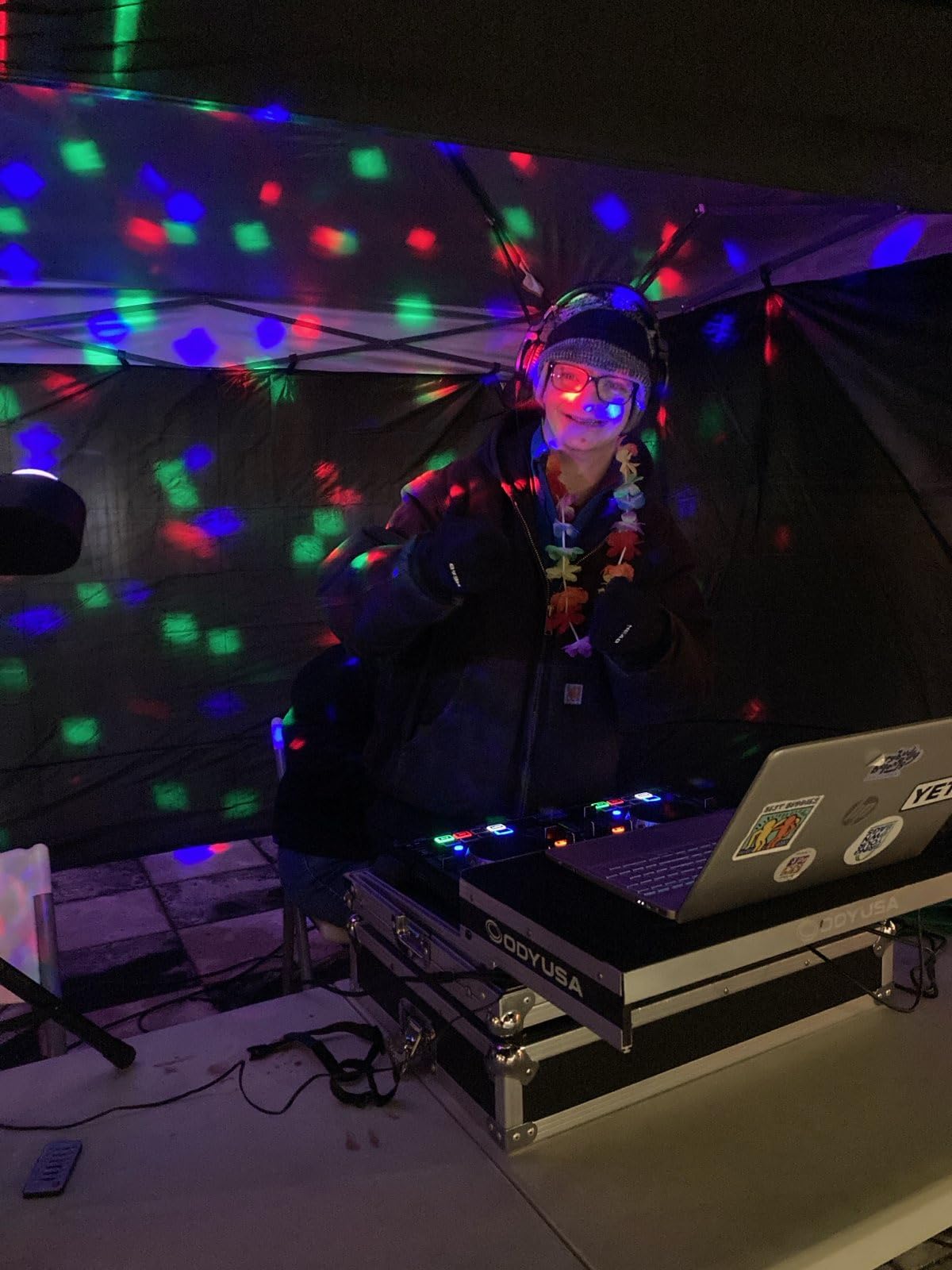 Telbum DJ Lights with Stand, 5 in 1 Party Bar Light Set with Rotating Ball, Strobe, UV, Colorful LED Par Light and Pattern, Sound Activated DJ Lighting System for Disco Stage Gig Band Wedding customer photo 1