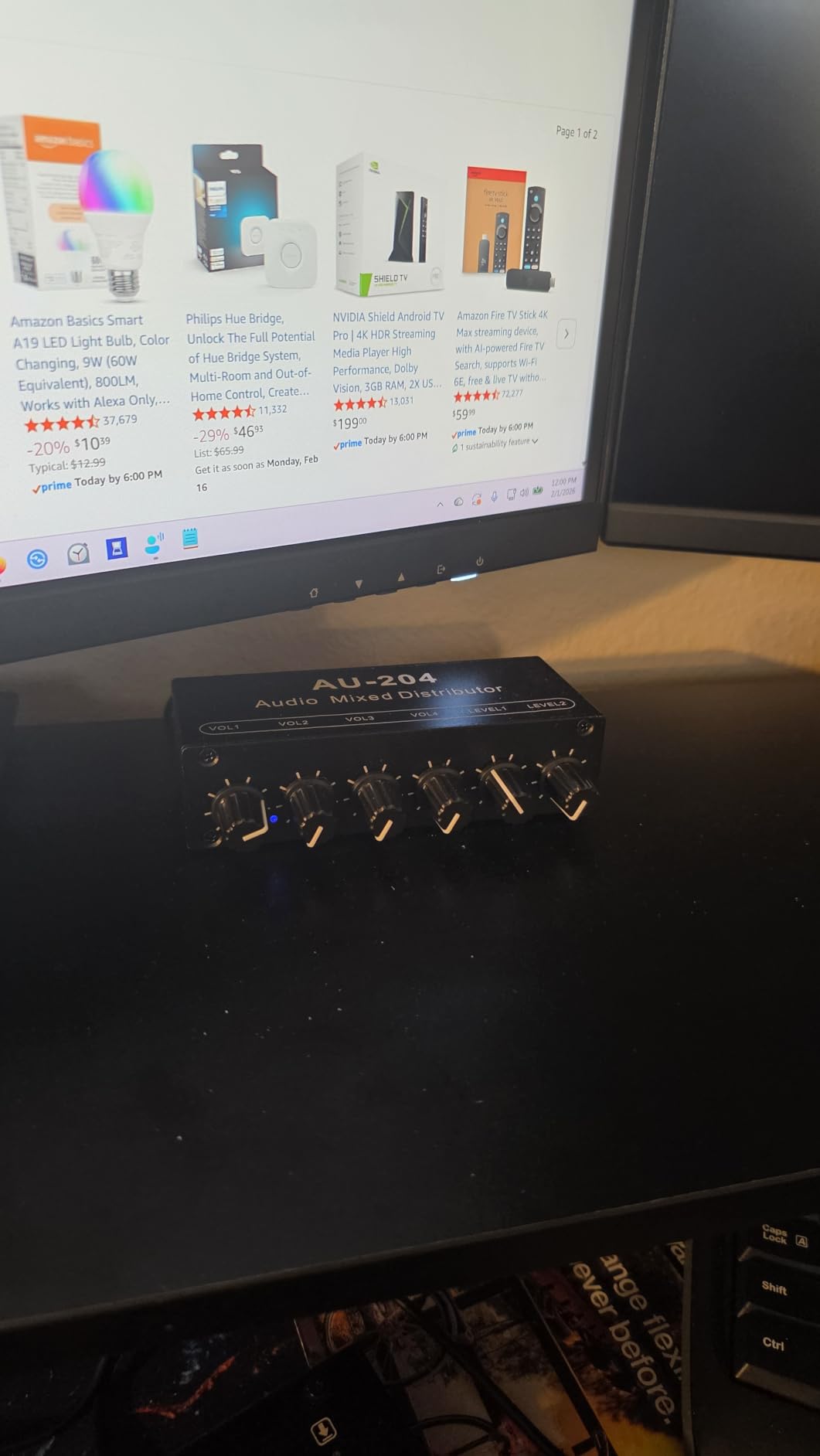 2-in 4 Channel Headphone Amplifier 3.5mm Mixer, Ultra-Compact Portable Headphone Amp Splitter for Studio and Stage customer photo 1