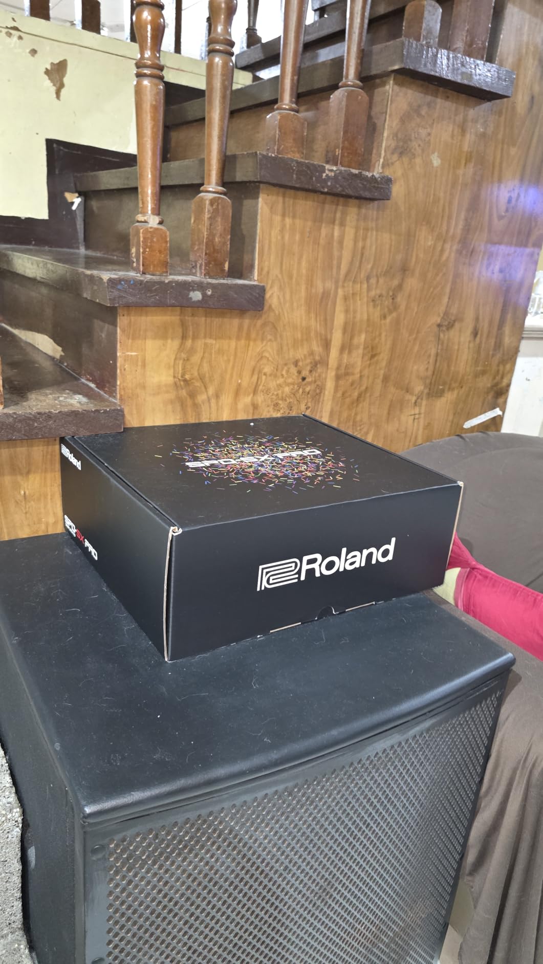 Roland SPD-SX PRO Sampling Pad - Flagship Sampling Pad with 9 Playing Surfaces, 8 External Trigger Inputs, Color Display customer photo 2