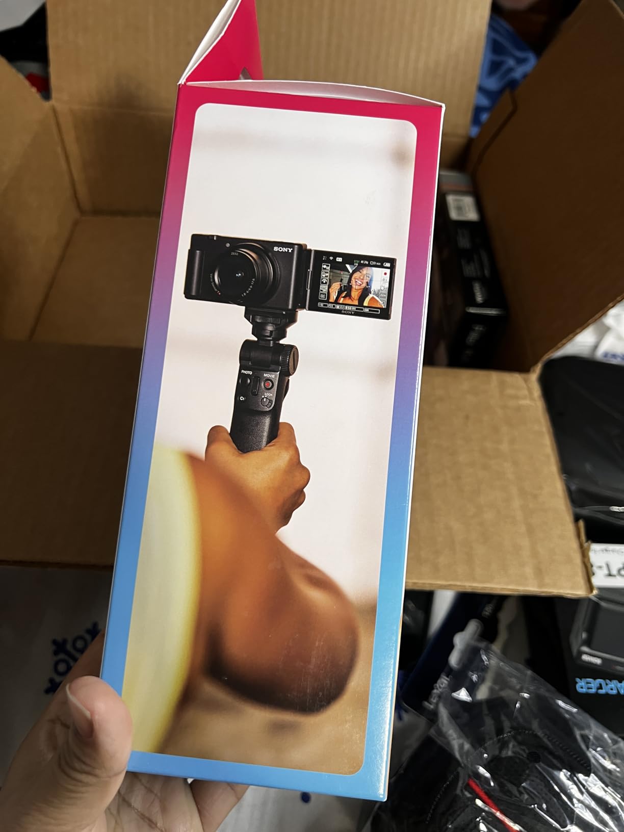 Sony ZV-1F Vlog Camera with 4K Video & 20.1MP for Content Creators and Vloggers Black ZV-1F/B | Official Sony USA Partner Model | Bundle with Deco Gear Case + Extra Battery + Filters + Photo Software customer photo 2