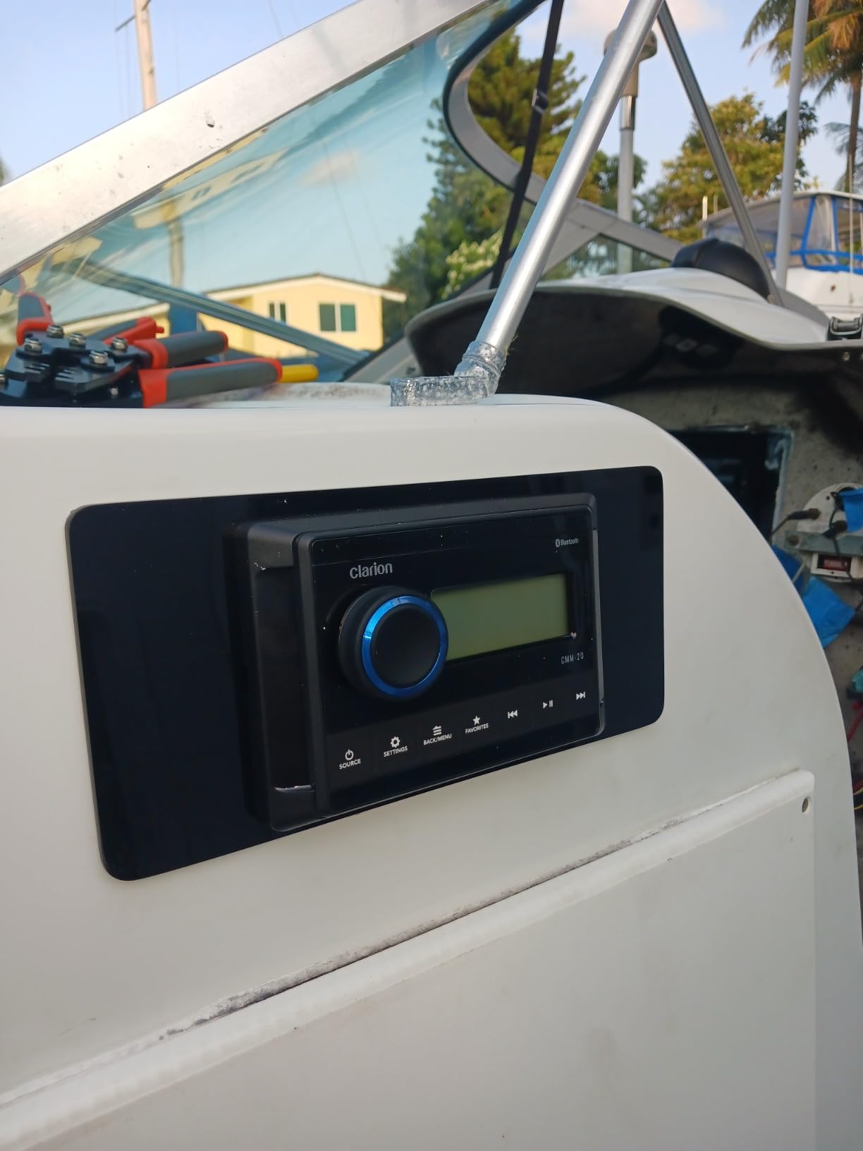 Clarion CMM-20 Marine Source Unit with LCD Display, IP66 Weatherproof Rating, Weather Band, Bluetooth customer photo 1