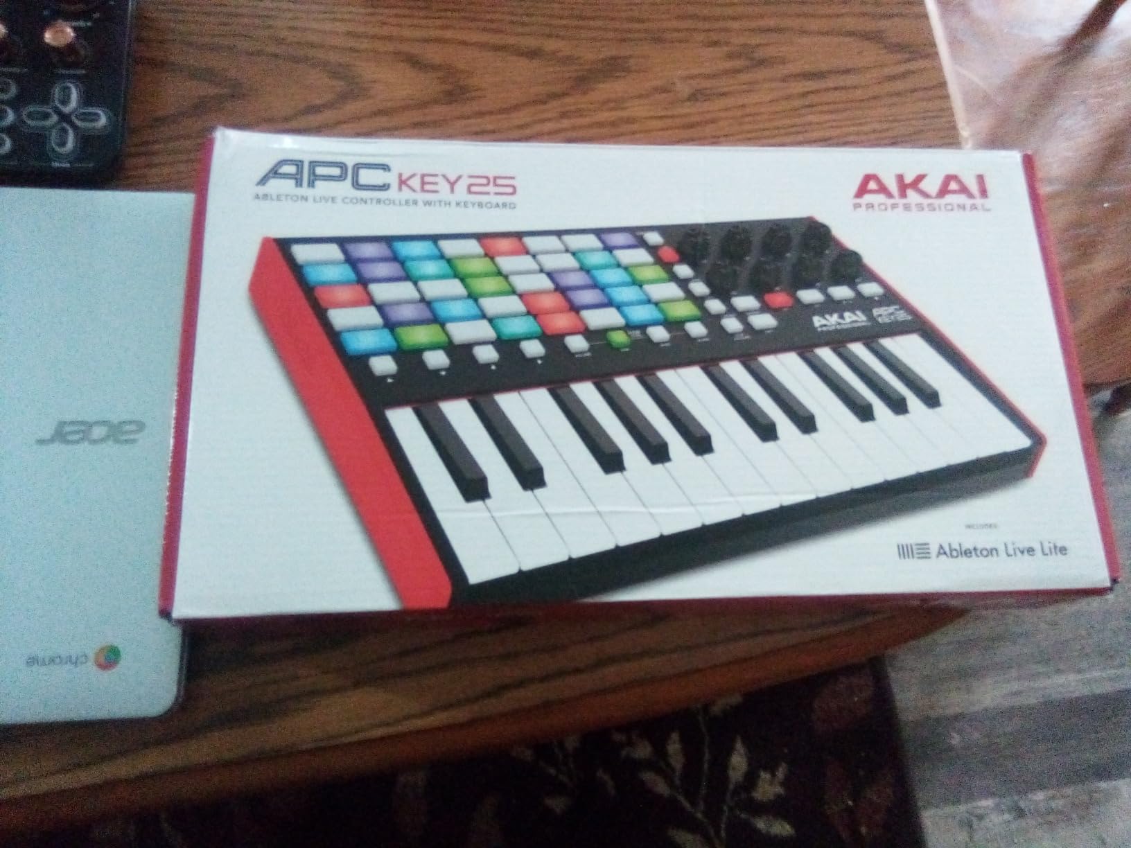 Akai Professional APC Key 25 MK2 25-Key USB MIDI Keyboard Controller customer photo 2