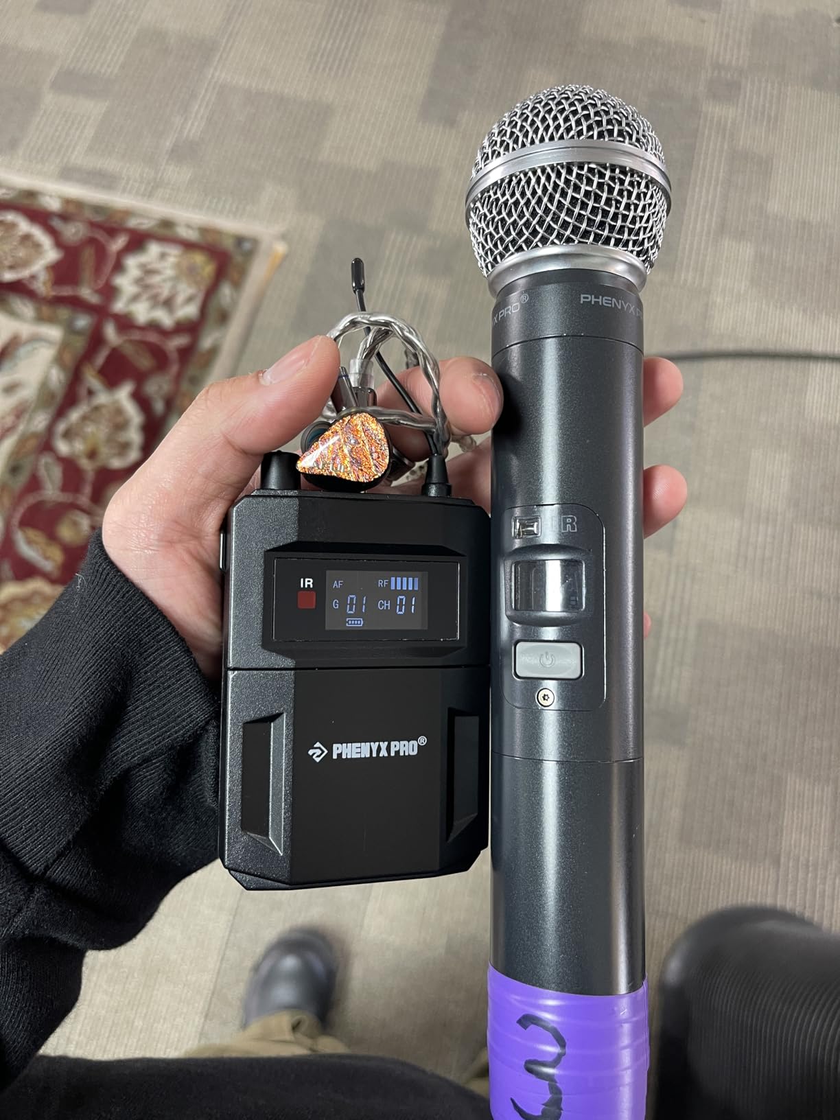 Phenyx Pro 4-Channel UHF Mono Wireless in Ear Monitor System PTM-33-4B customer photo 1