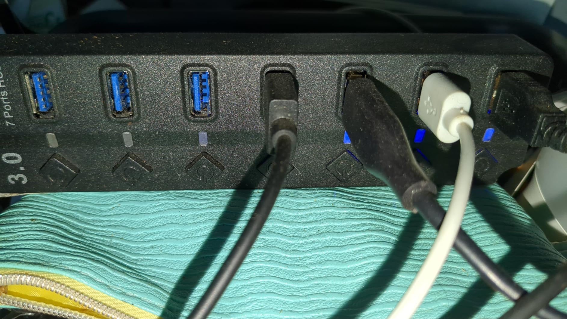 PANPEO 7-Port USB 3.0 Data Hub Splitter with 3ft Long Cable, USB Extension for Laptop, PC Computer, with LED Individual On/Off customer photo 1